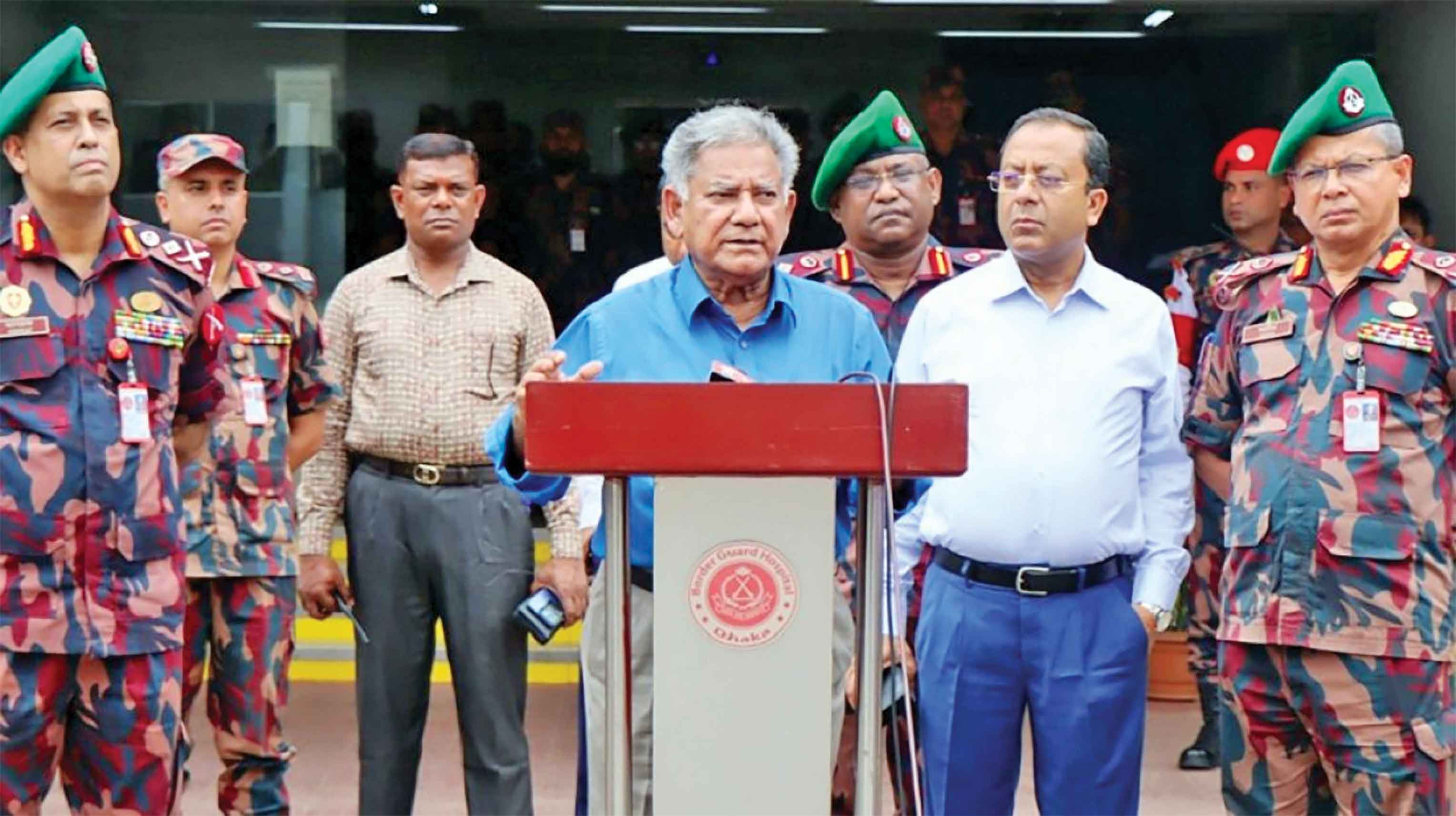 সীমান্তে পিঠ দেখাবেন না বিজিবিকে স্বরাষ্ট্র উপদেষ্টা