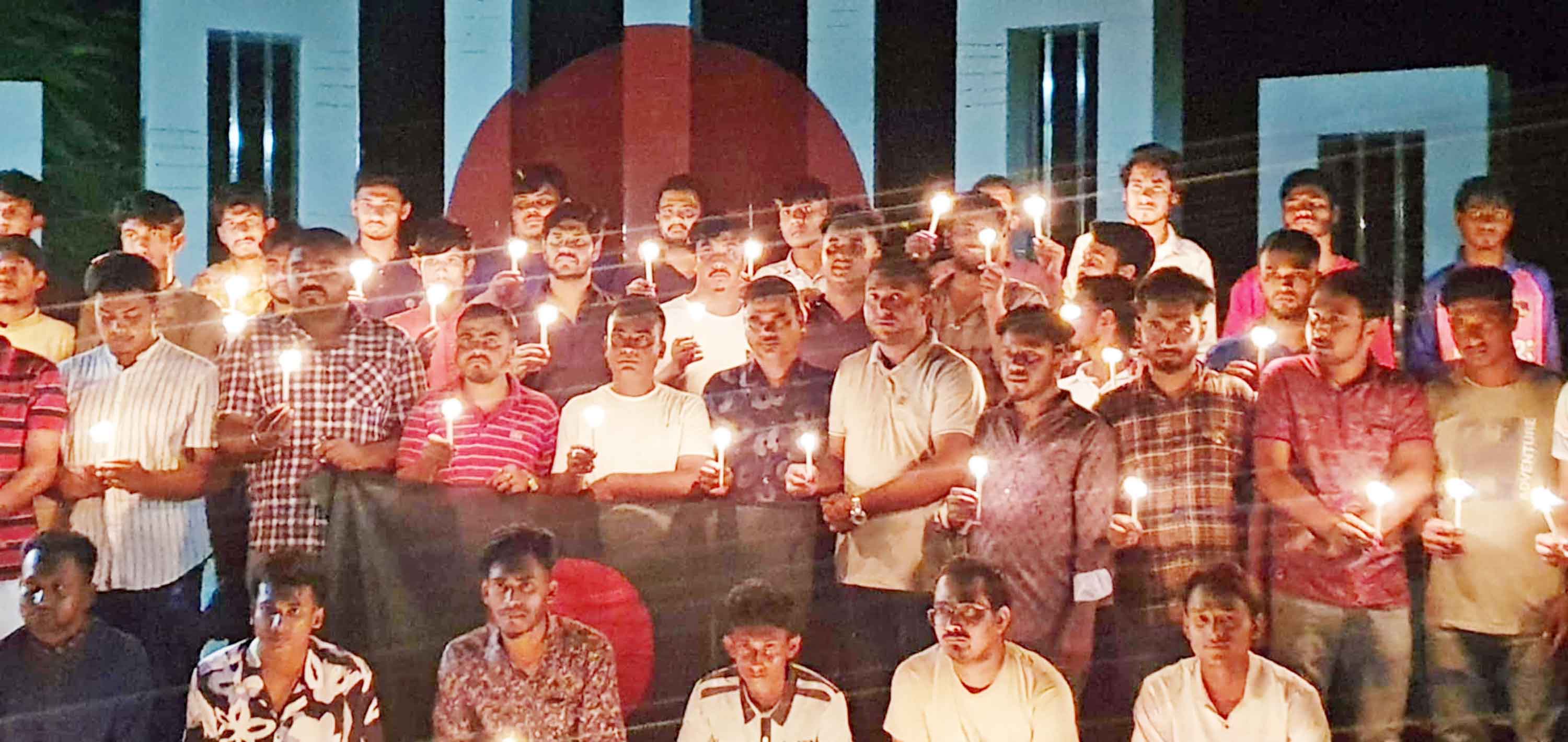 ইসলামপুরে বৈষম্যবিরোধী শিক্ষার্থীদের উদ্যোগে বীর শহীদদের স্মরণ