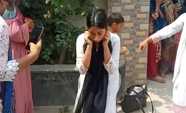 সেই ছাত্রলীগ নেত্রীর ভিডিও ভাইরাল