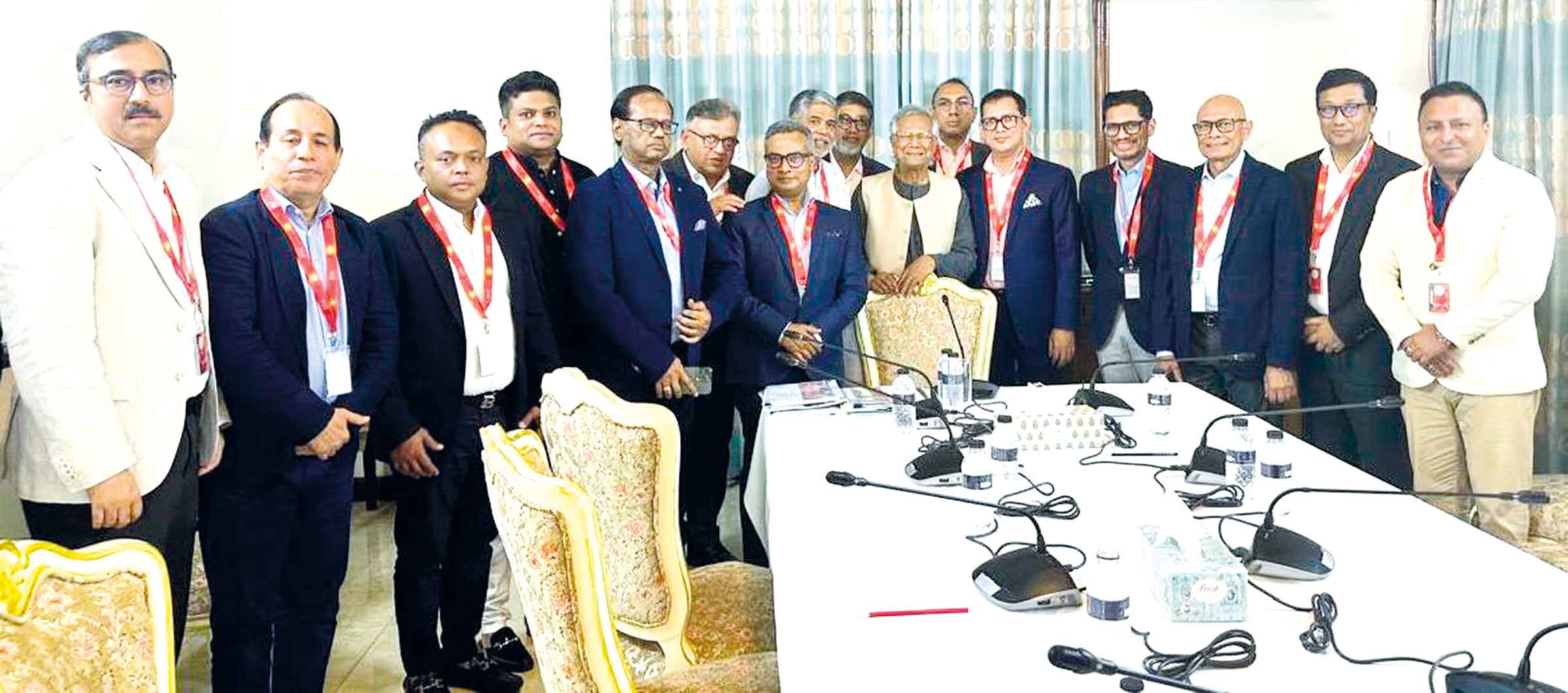 ড. ইউনূসের জন্য ক্রেতাদের মধ্যে আস্থা ফিরেছে