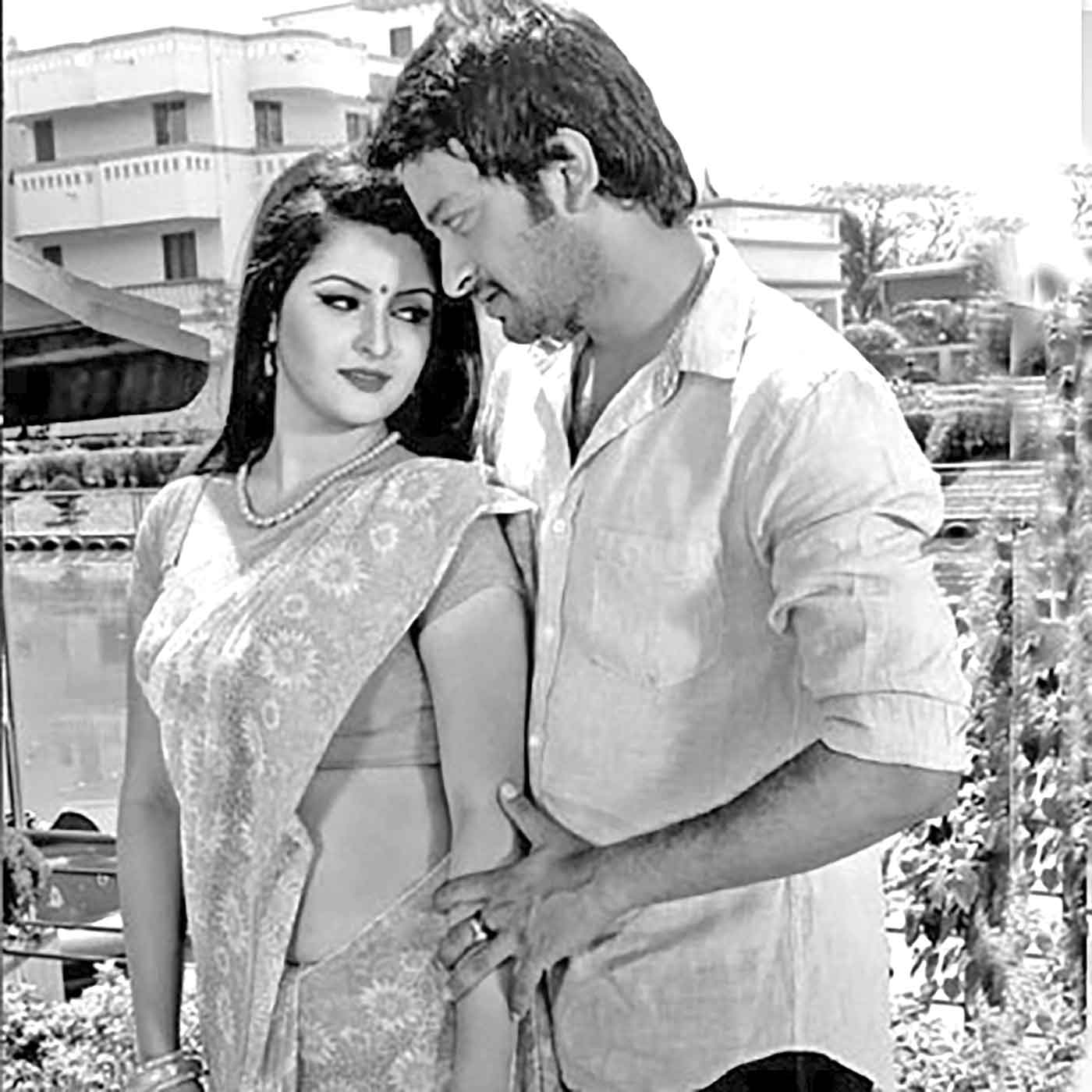 ১০ বছর আটকে থাকা 'রানা পস্নাজা' মুক্তির প্রস্তুতি