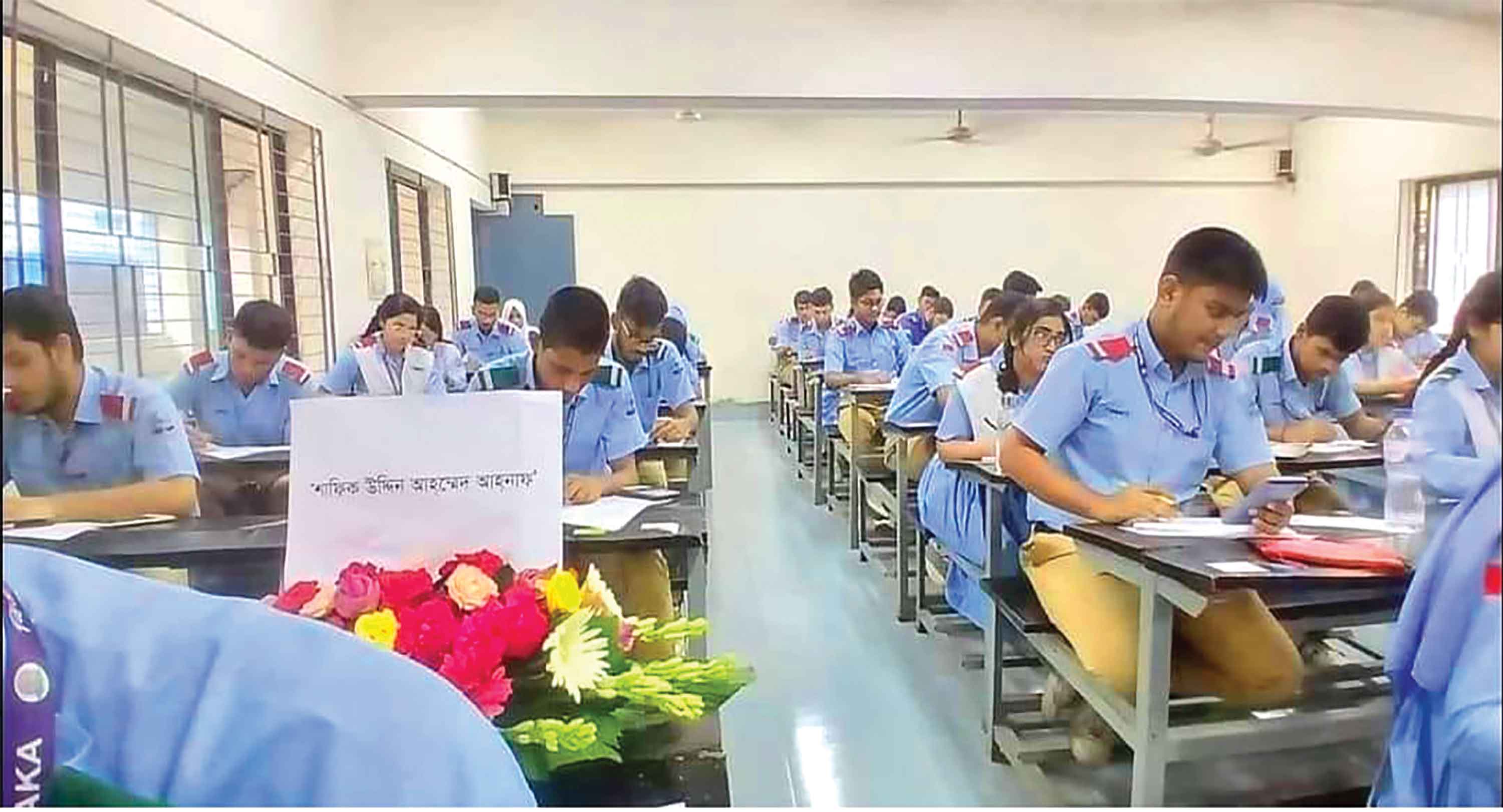 এক মাসের বেশি সময় পর ক্লাসে ফিরল শিক্ষার্থীরা