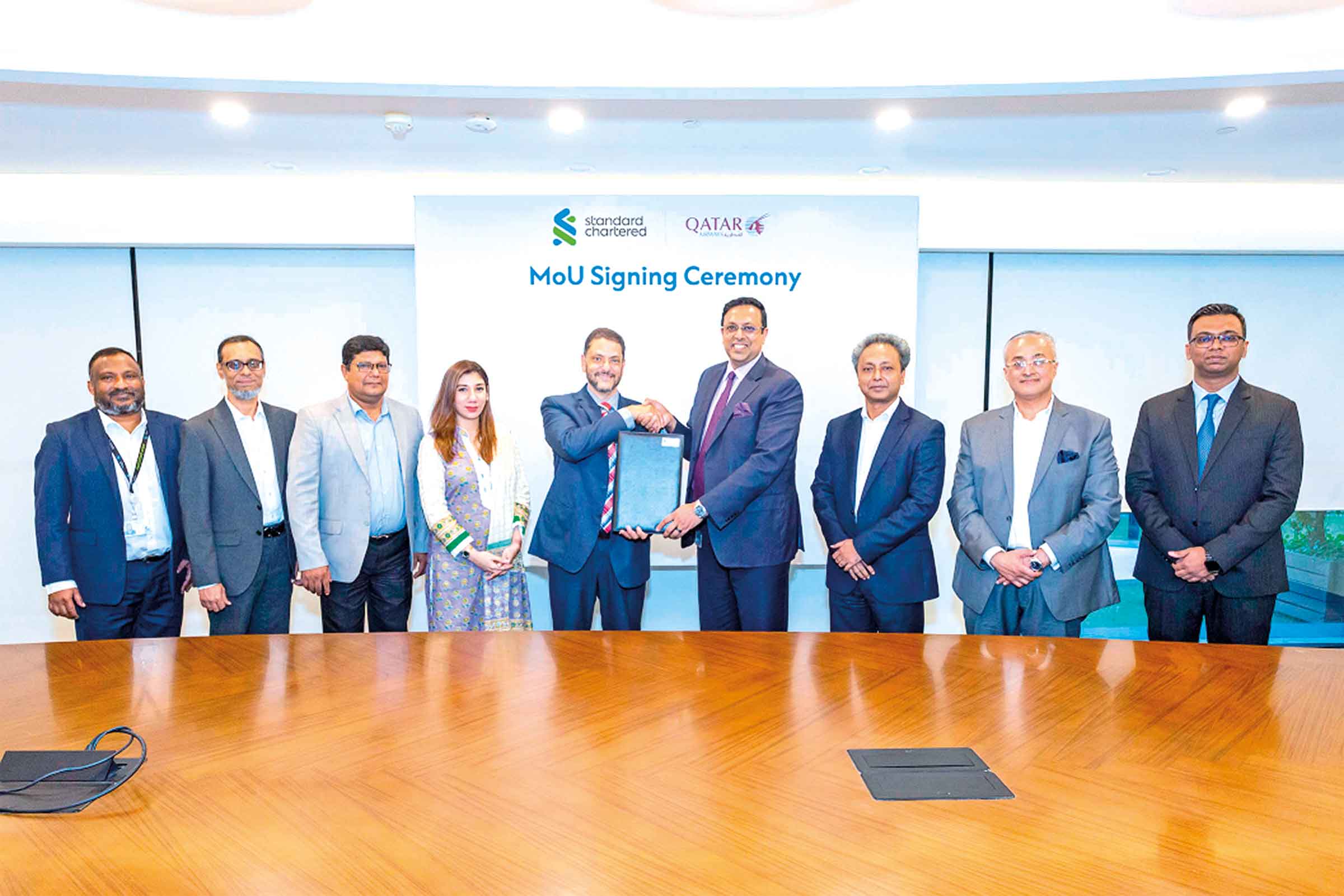 কাতার এয়ারওয়েজে বিশেষ ছাড় পাবেন স্ট্যান্ডার্ড চার্টার্ডের গ্রাহক