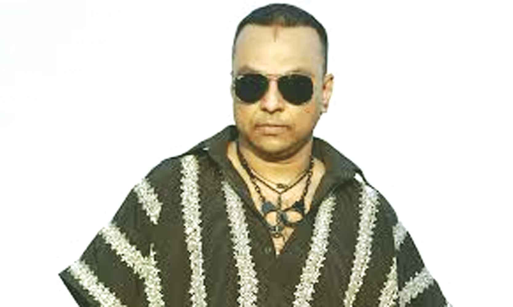 বিপস্নবের কণ্ঠে 'সেভ বাংলাদেশ'