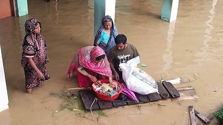 মিরসরাইয়ে বন্যার পানির উন্নতি নেই, বিপর্যয়ের শঙ্কা