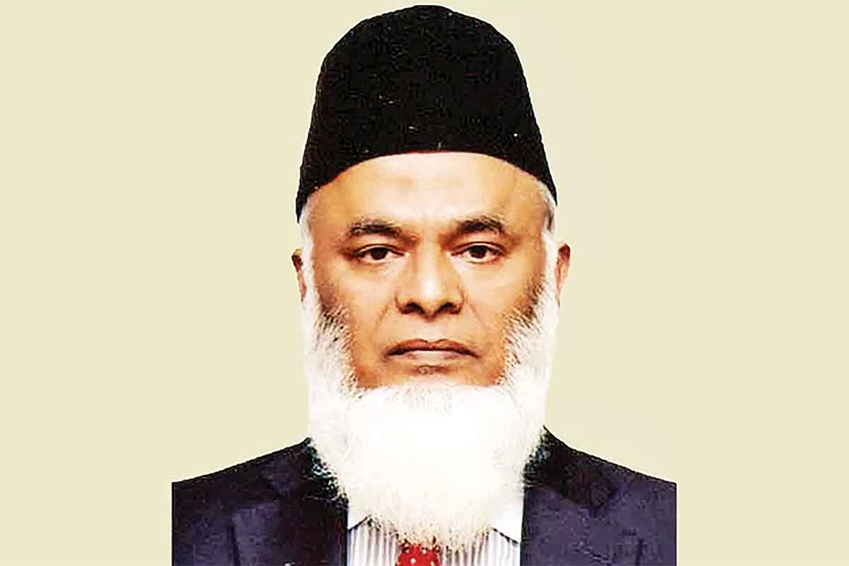 বিএবির চেয়ারম্যান নজরুল ইসলাম মজুমদারের ব্যাংক হিসাব স্থগিত