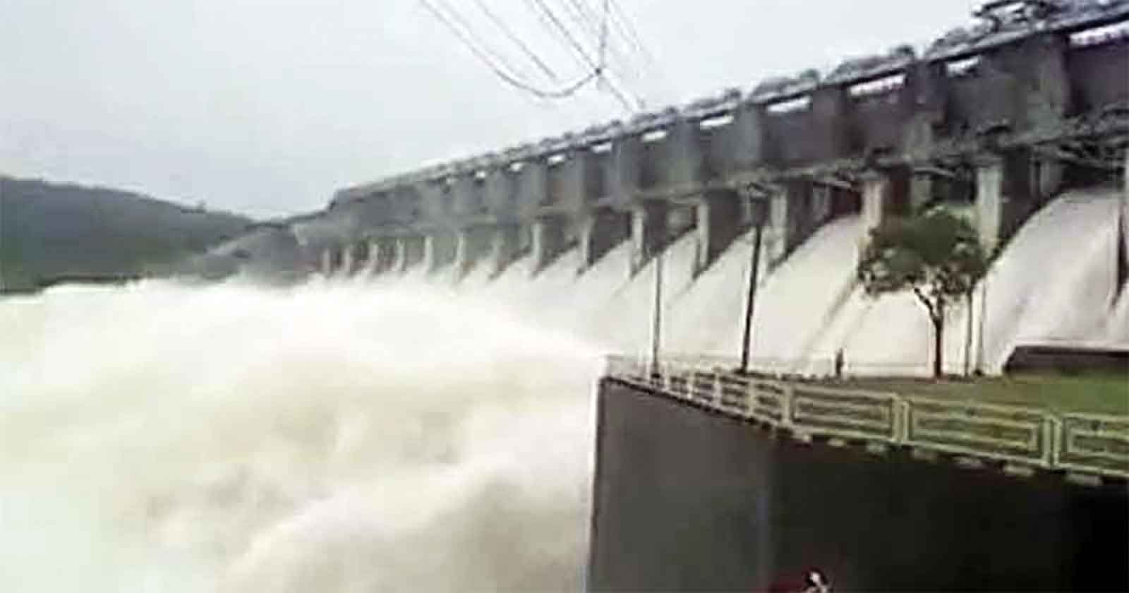 ফারাক্কার সব গেট খুলে দিয়েছে ভারত