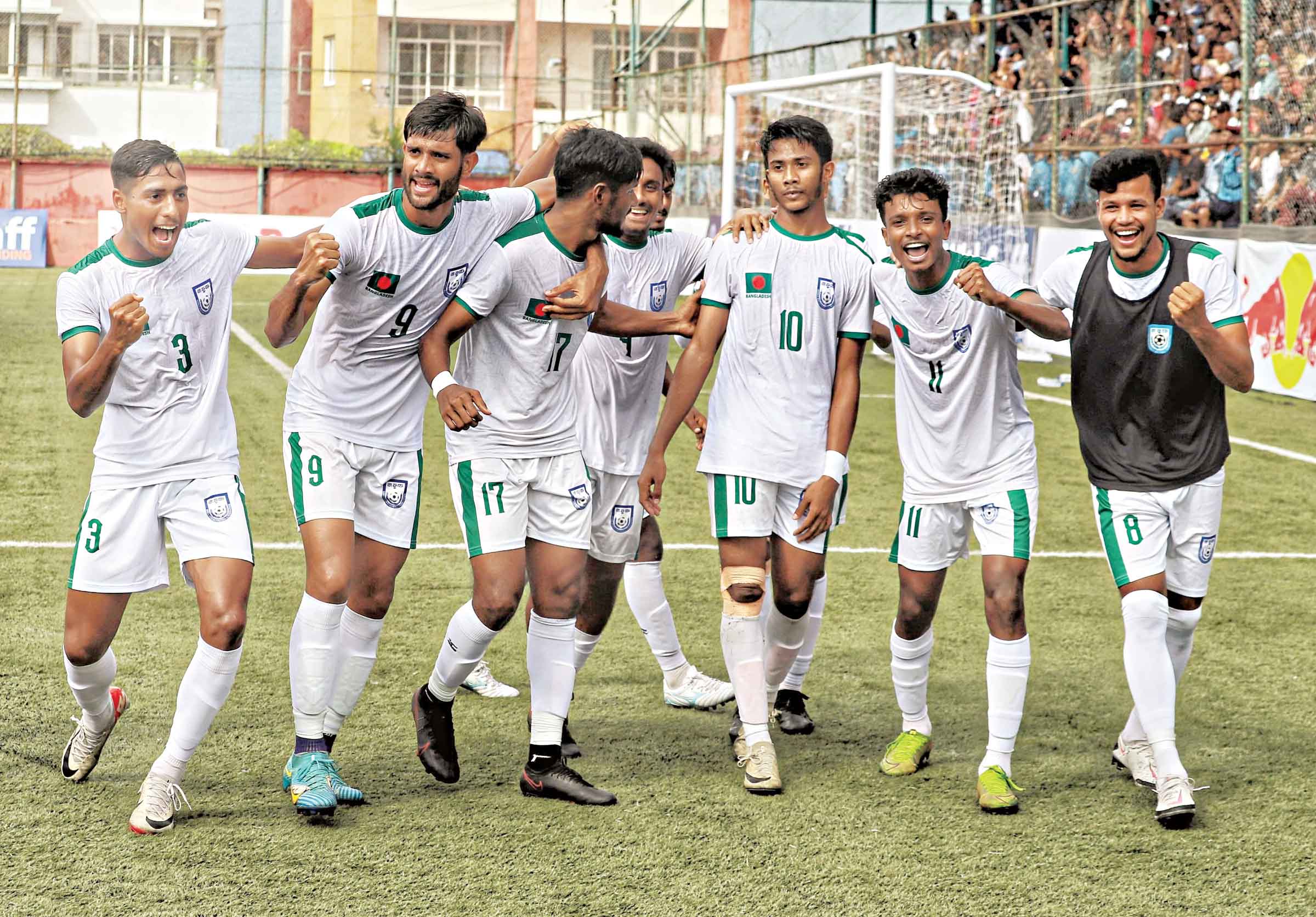 'এই জয় জুলাইয়ে শহীদ ও বন্যার্তদের জন্য'