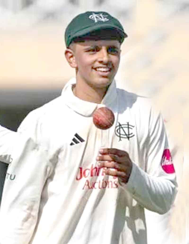 অভিষেকে ৭ উইকেট নিয়ে ১৬ বছর বয়সি ফারহানের রেকর্ড