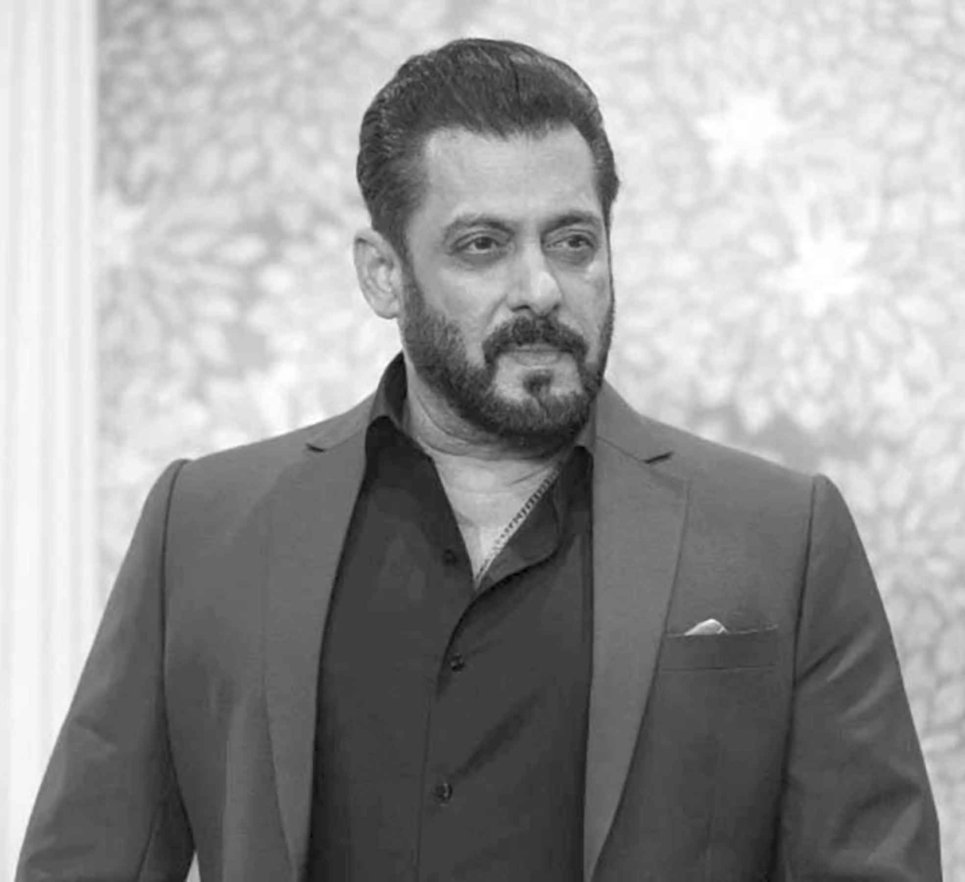 আঘাত নিয়েই শুটিং শুরু করলেন সালমান