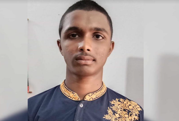 ভাঙ্গুড়ায় দৃষ্টিশক্তি হারাতে বসেছেন শিক্ষার্থী ইমরান