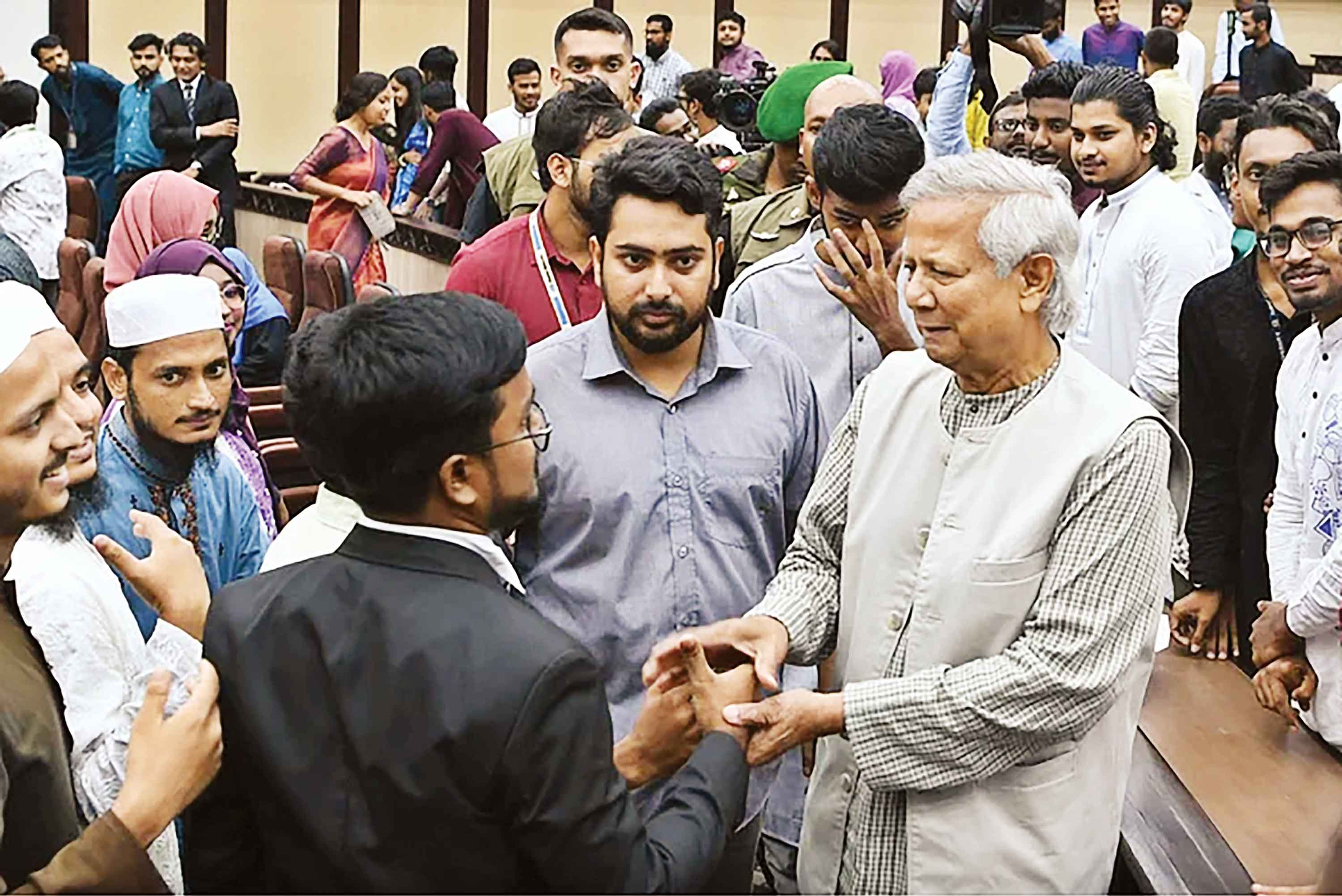 স্বপ্ন পূরণের আগে দমে যেও না
