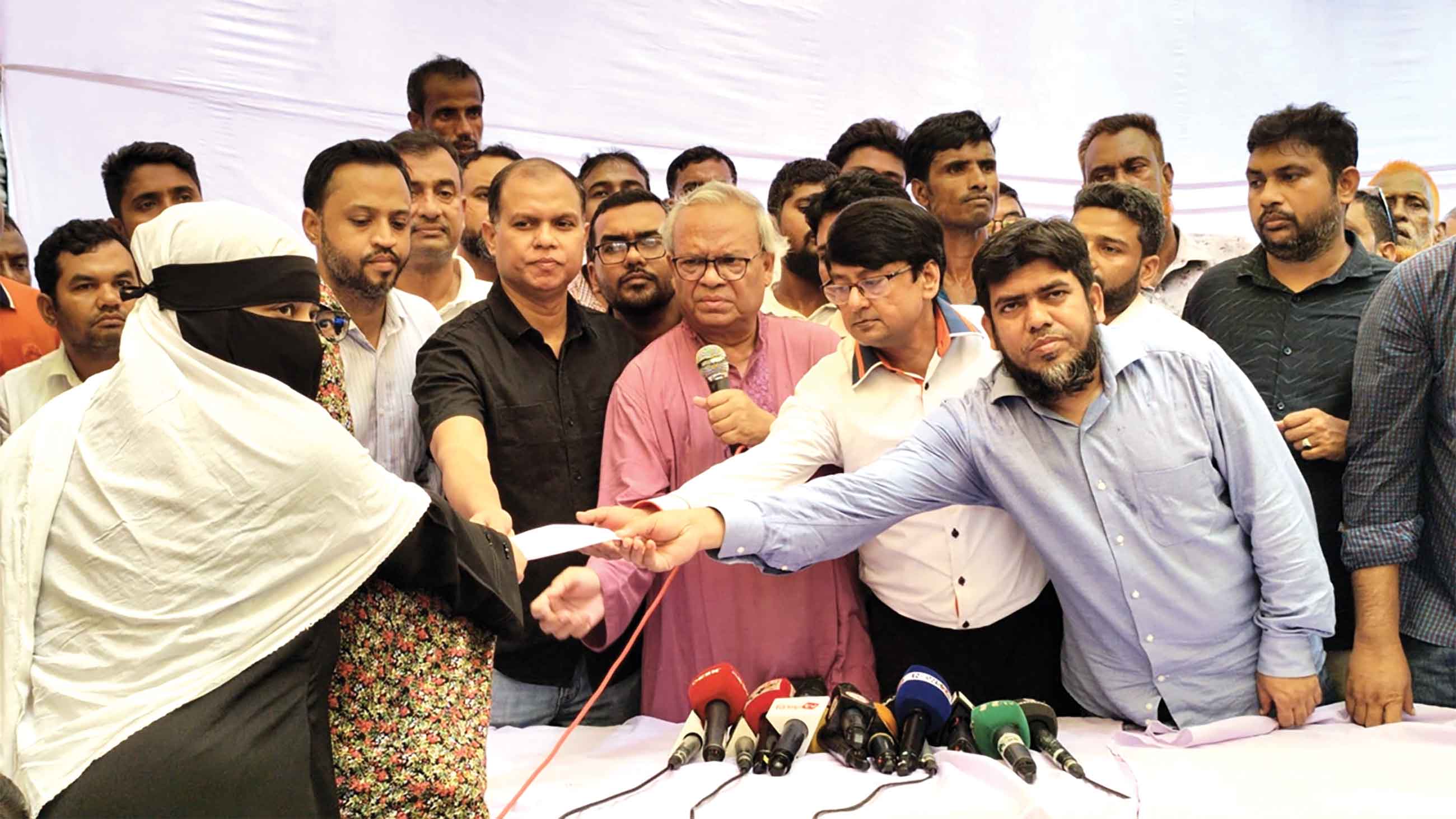 স্বৈরাচারের দোসর কি করে শিল্পকলার ডিজি হয়, প্রশ্ন রিজভীর
