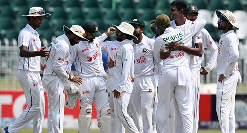 সাকিবকে রেখেই ভারত সফরে বাংলাদেশের টেস্ট দল ঘোষণা