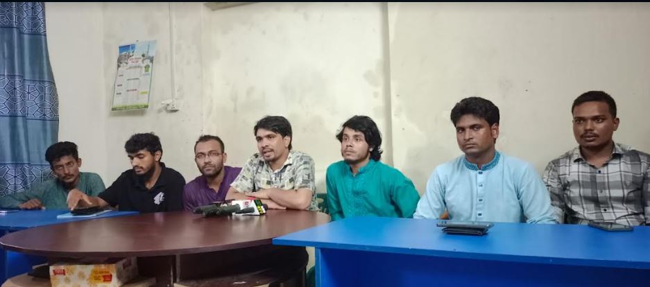 ছাত্ররা সবসময় প্রেসার গ্রুপ হিসেবে কাজ করবে