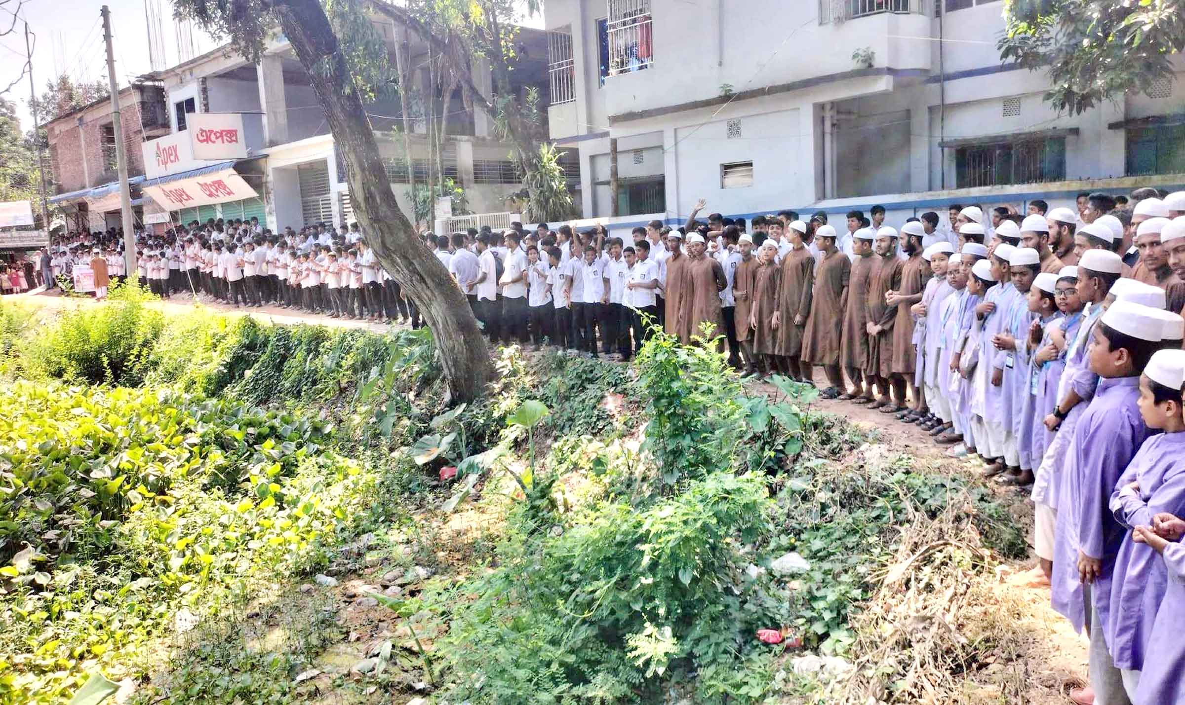 গাইবান্ধায় তিন সাঁওতাল হত্যার বিচার দাবিতে বিক্ষোভ