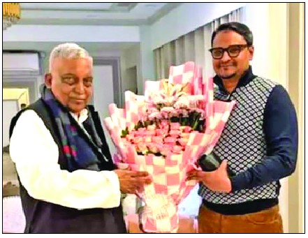 সায়মনের হাতে আলাদীনের চেরাগ
