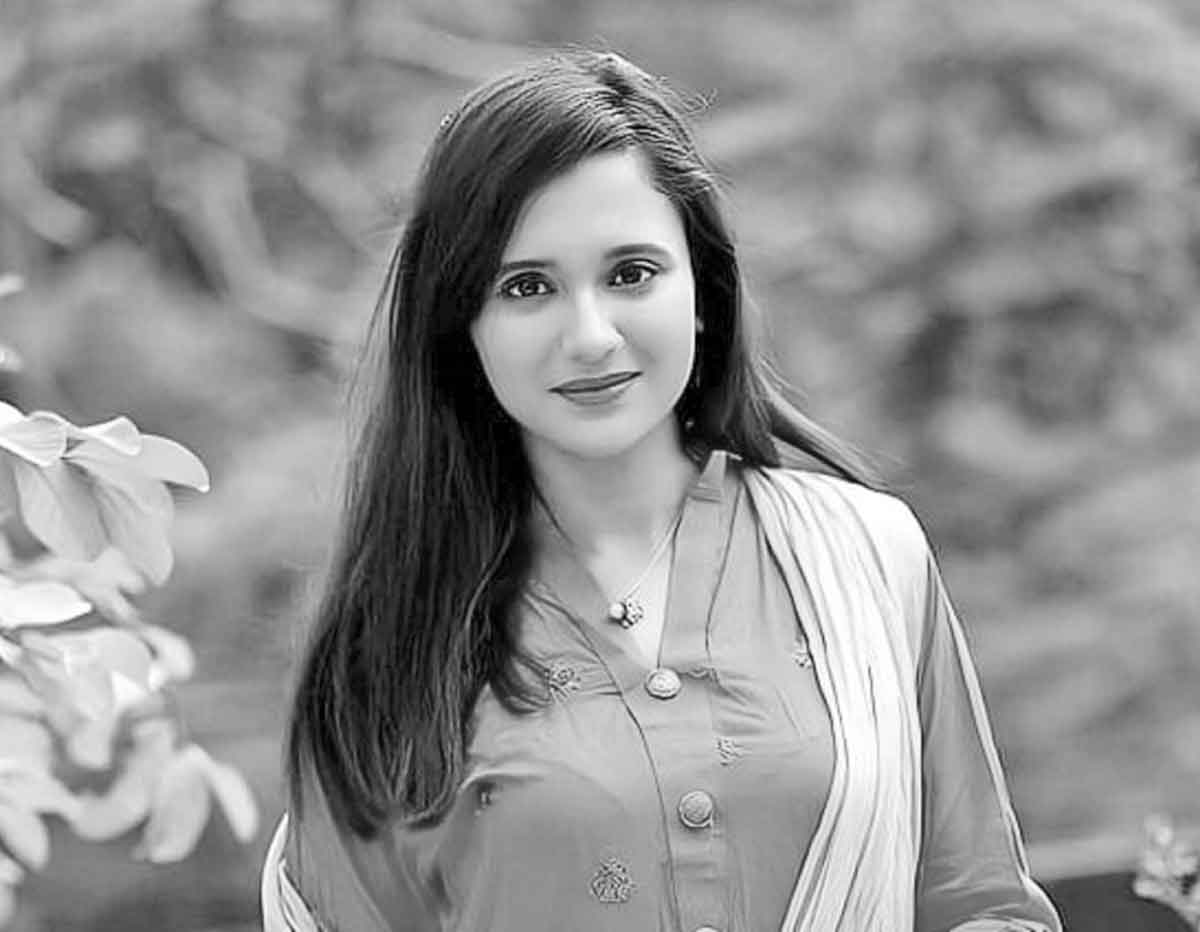 বিজ্ঞাপন দিয়ে কাজে ফিরেছেন সাবিলা নূর