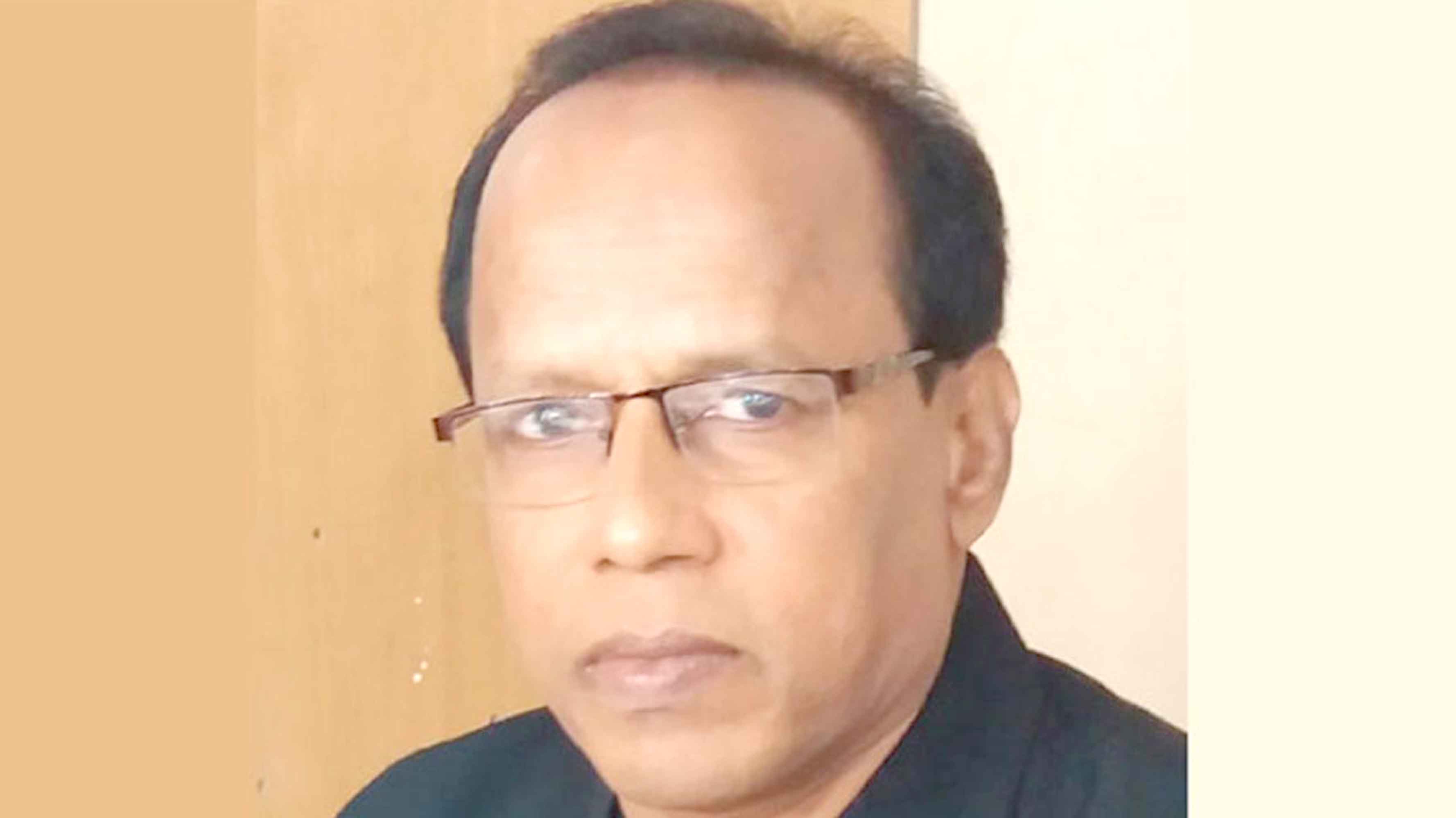 লাইফ সাপোর্টে ক্রীড়া সাংবাদিক অঘোর মন্ডল