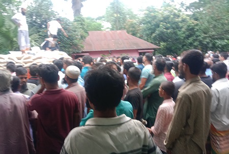 ফেনীতে দেড় লাখ ক্ষতিগ্রস্ত বানবাসিদের পাশে  আস-সুন্নাহ ফাউন্ডেশন