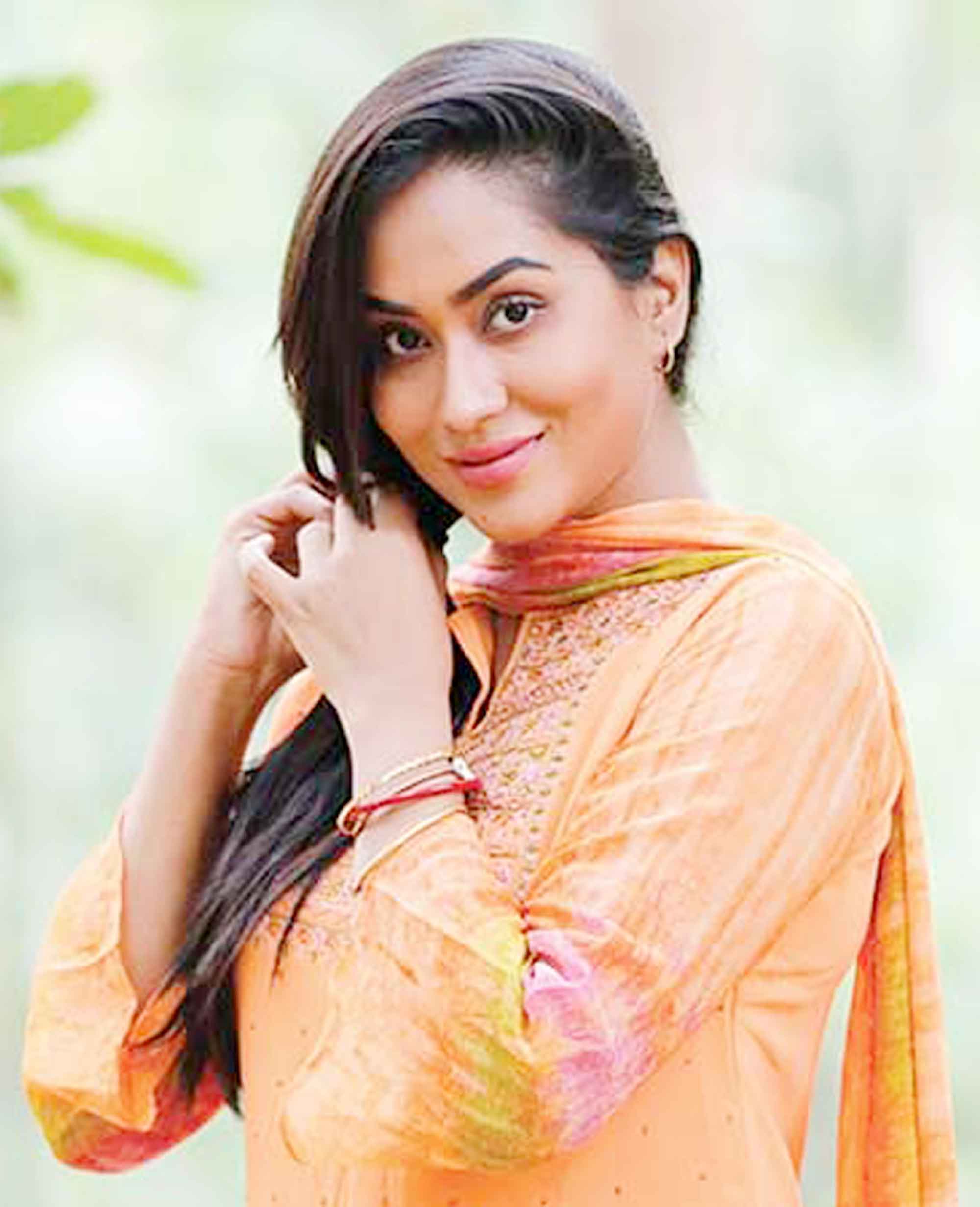 মমর কণ্ঠে রবীন্দ্রসঙ্গীত 'তোমার খোলা হাওয়া'