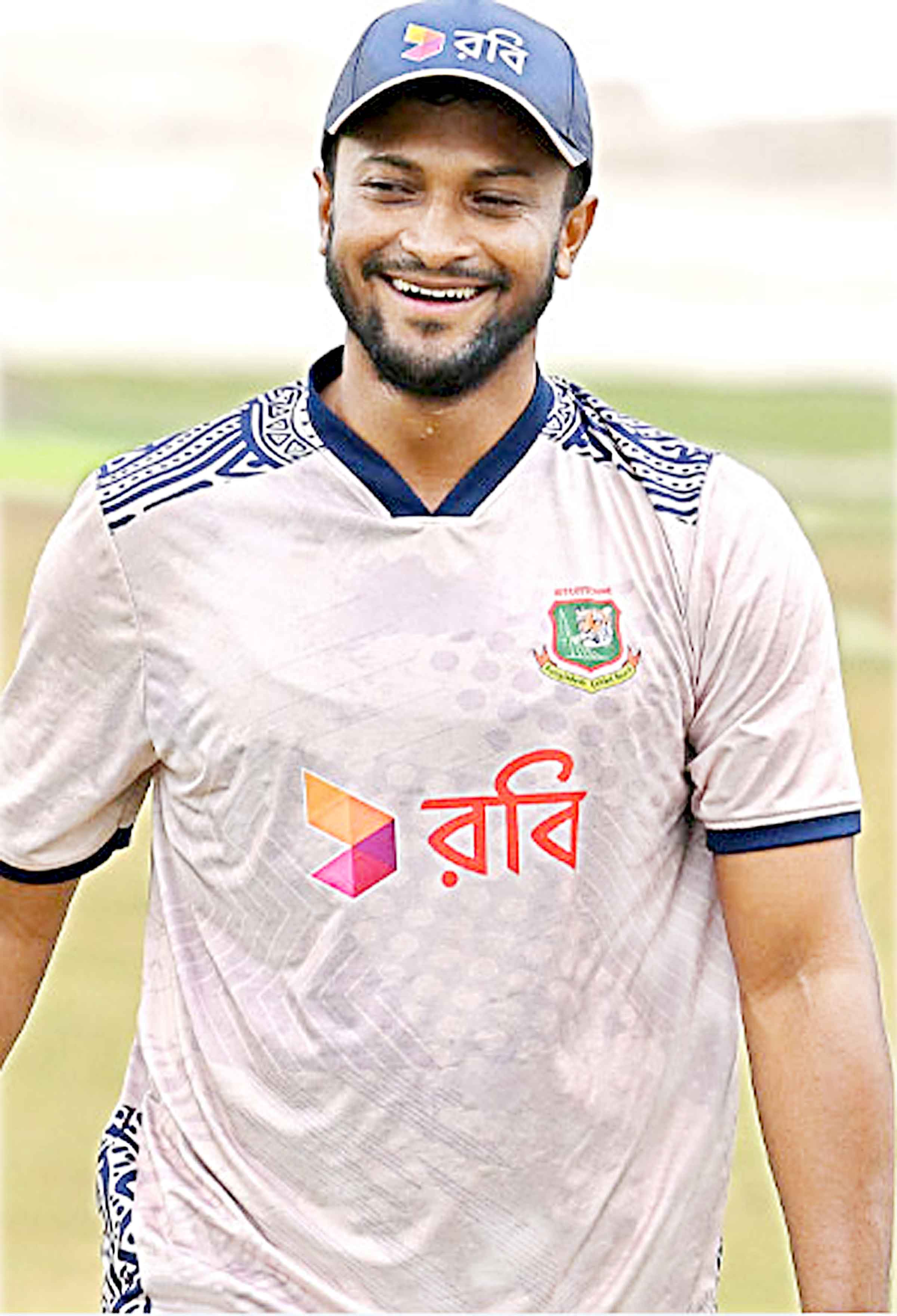 মাইলফলকের সামনে দাঁড়িয়ে সাকিব