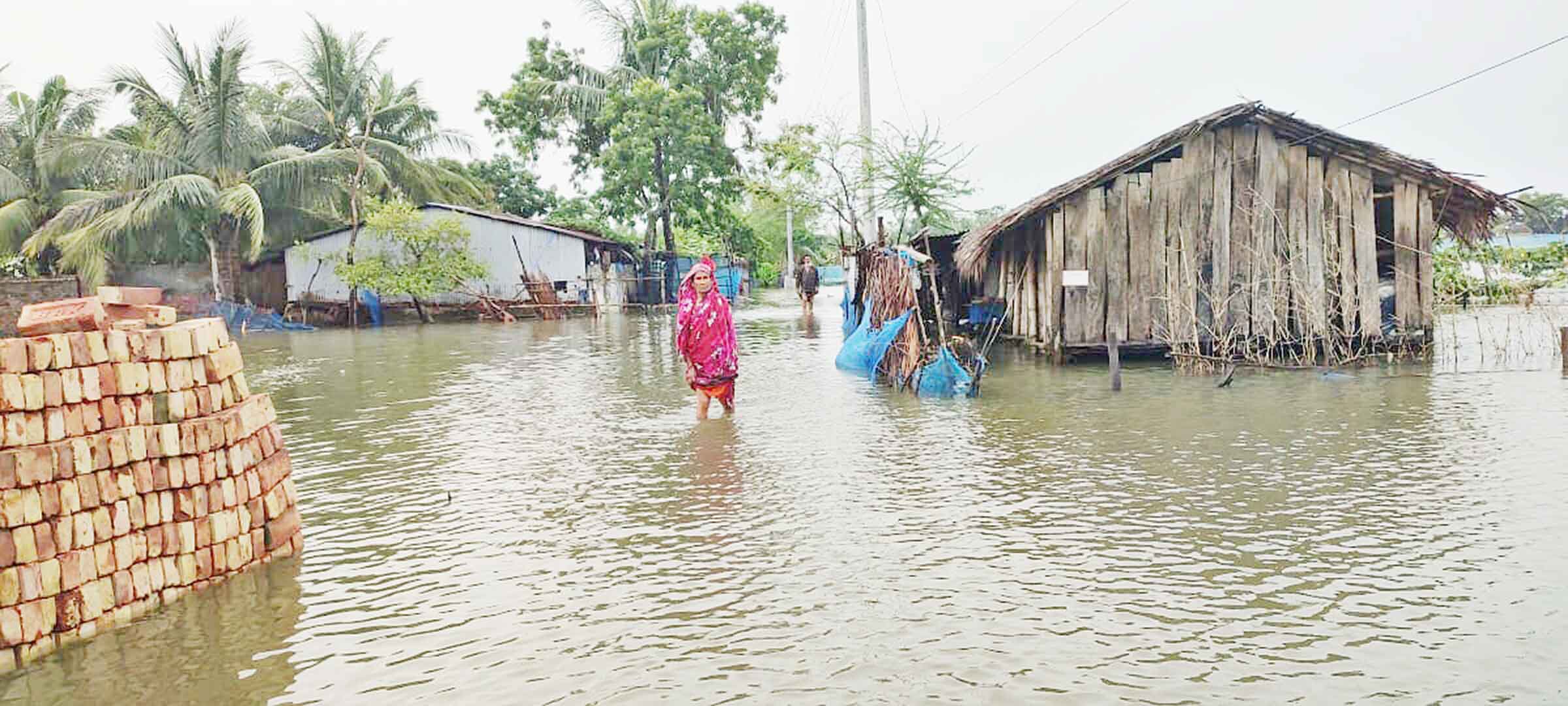 অতিবৃষ্টিতে পাইকগাছার নিম্নাঞ্চল পস্নাবিত