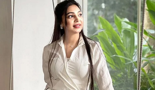 পুরোনো কথা ভুলতে পারছেন না প্রভা...