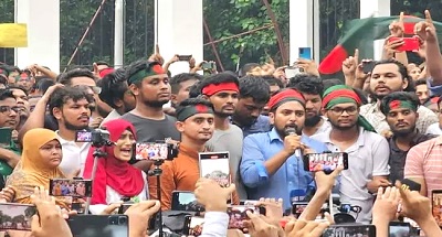 ঢাকা বিশ্ববিদ্যালয় : ‘সমন্বয়করা যা করছে, সেটা রাজনীতি-ই করছে’
