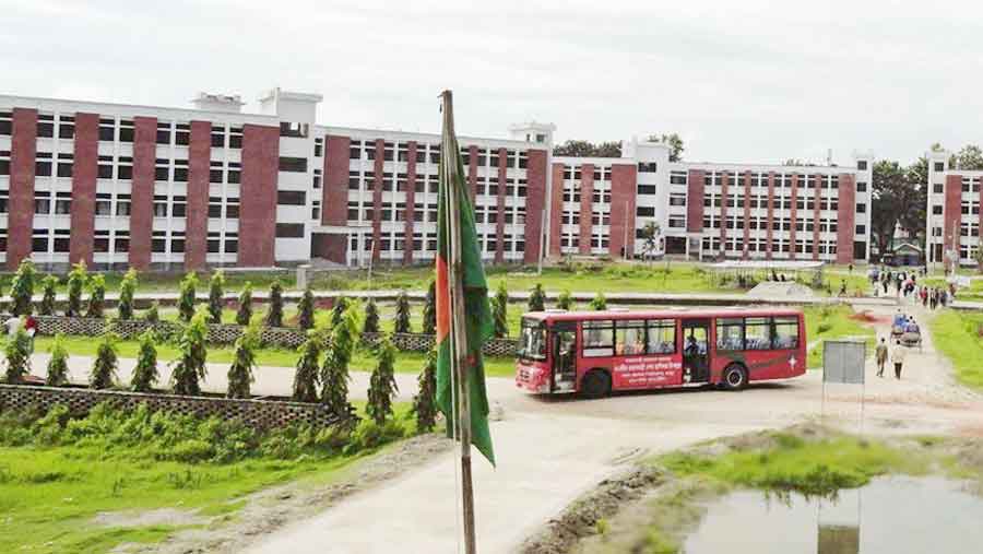 নতুন ভিসির কাছে বেগম রোকেয়া বিশ্ববিদ্যালয়ের শিক্ষার্থীদের প্রত্যাশা