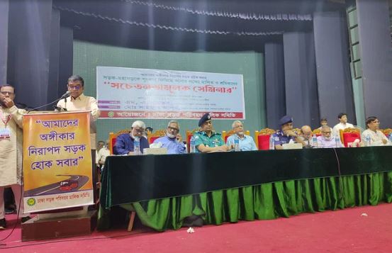 কাল থেকে শিক্ষার্থীদের জন্য ৭ দিনই ‘হাফ পাস’