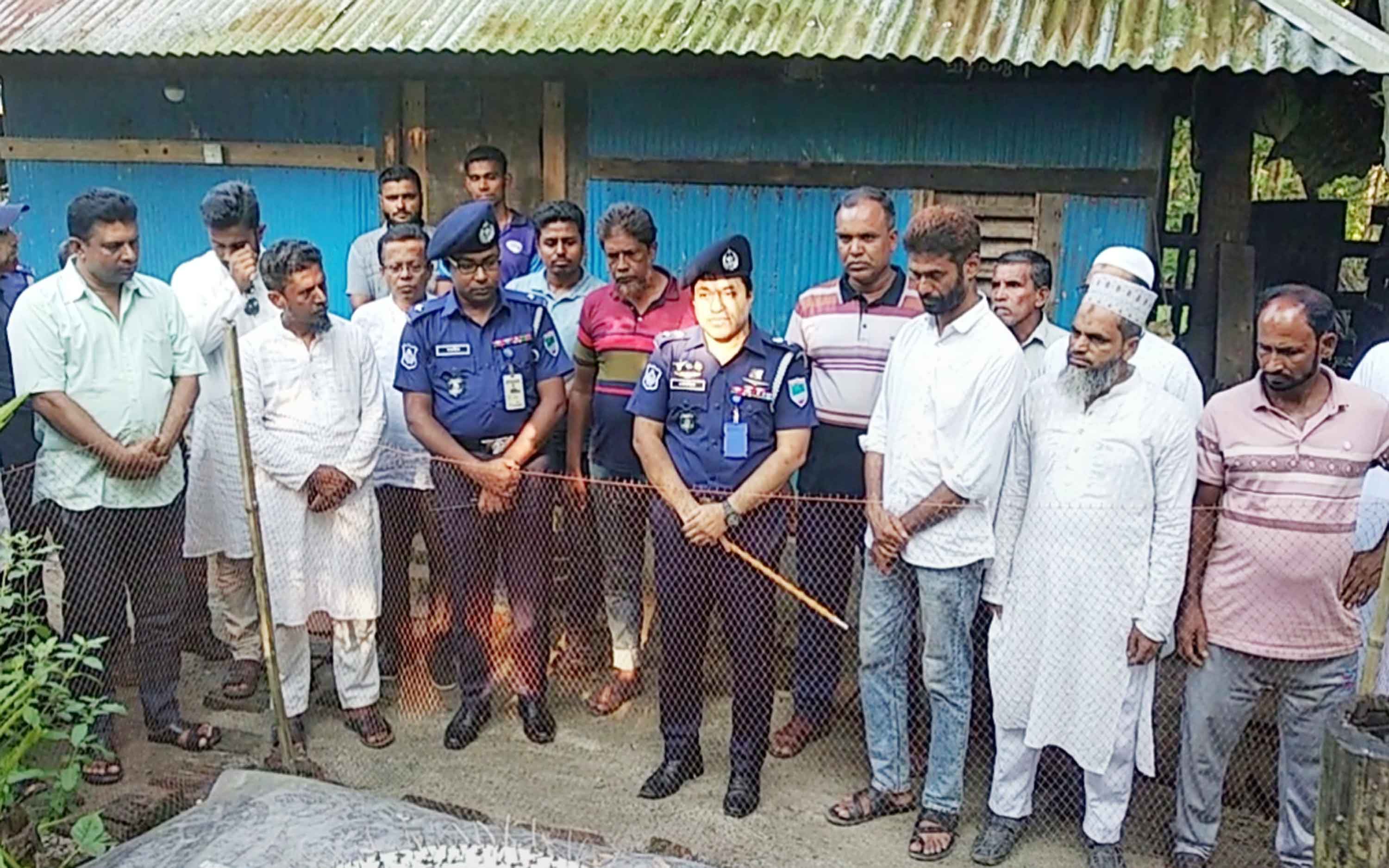 কচুয়ায় নিহত পুলিশ সদস্যের বাড়িতে নবাগত পুলিশ সুপার