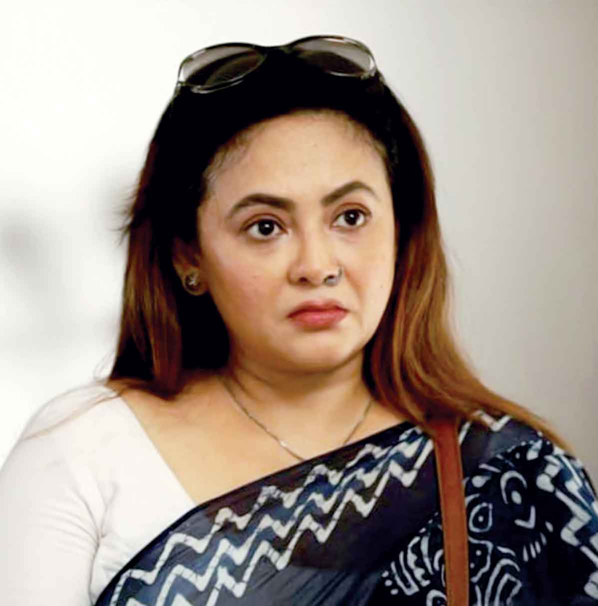 হঠাৎ মেজাজ হারালেন শ্রীলেখা