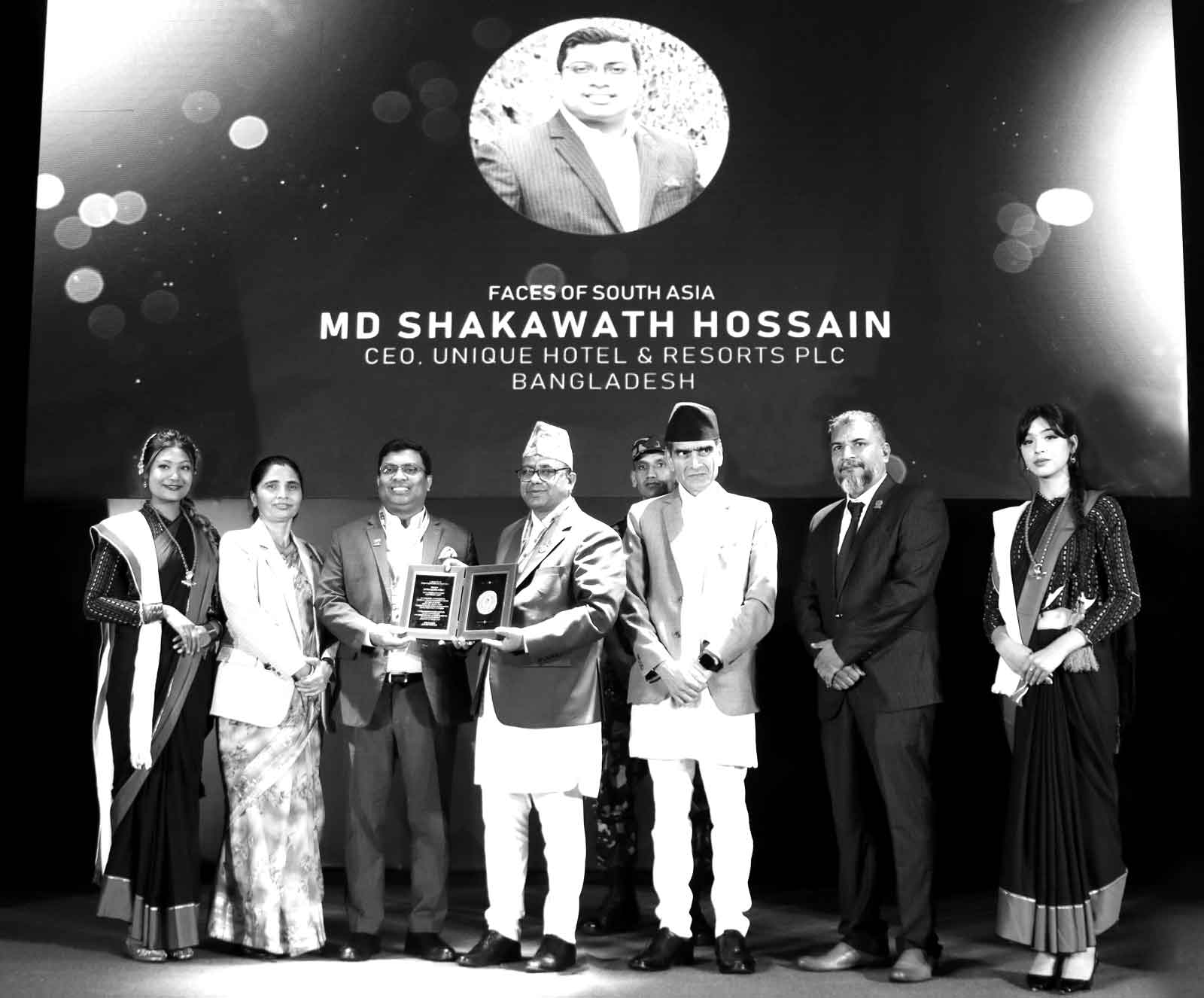 শাখাওয়াত হোসেন পেলেন টু্যরিজম ফেস অব সাউথ এশিয়া অ্যাওয়ার্ড