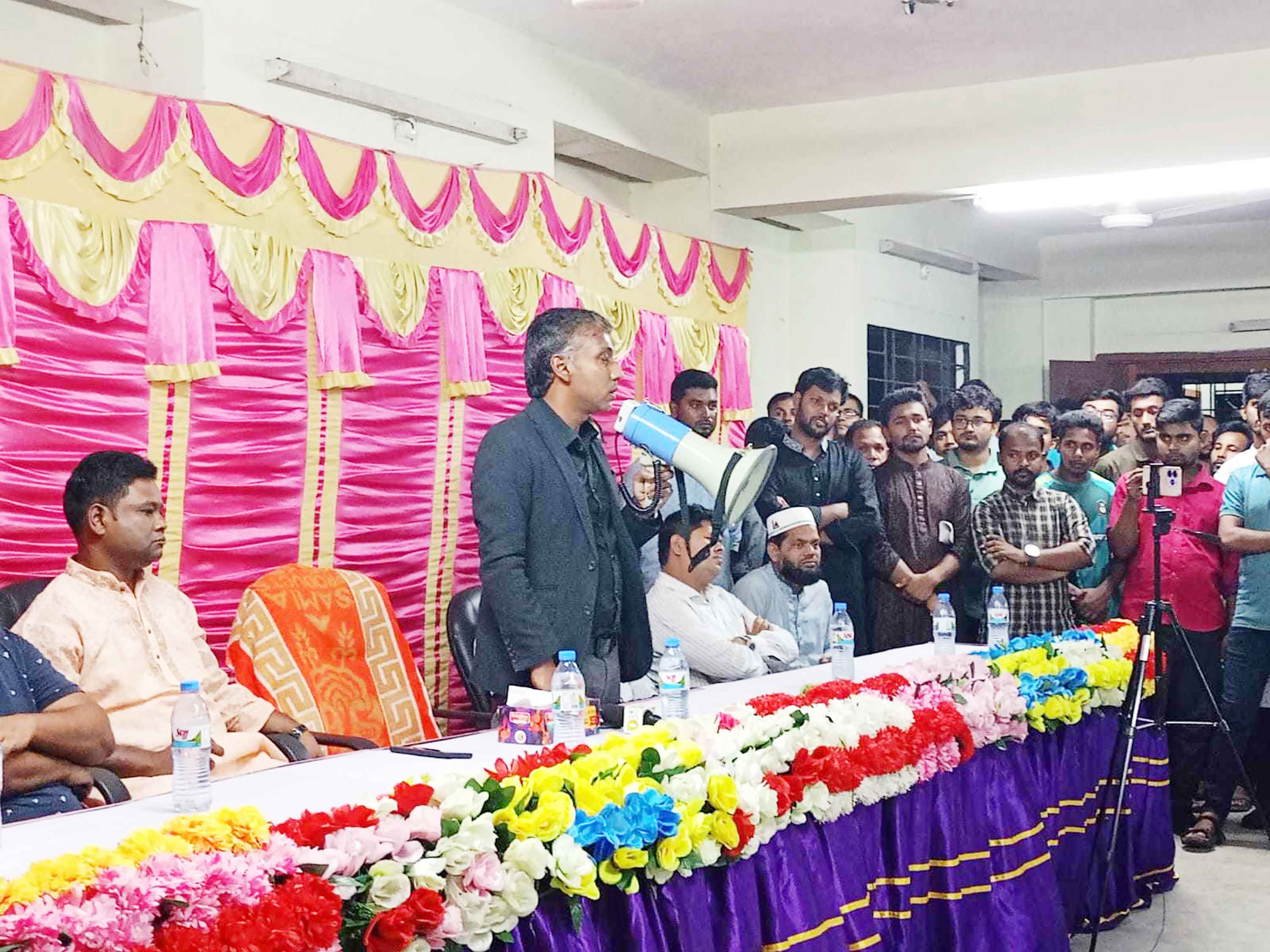 ক্রেস্ট কালচার বন্ধ করুন :পাবিপ্রবি উপাচার্য