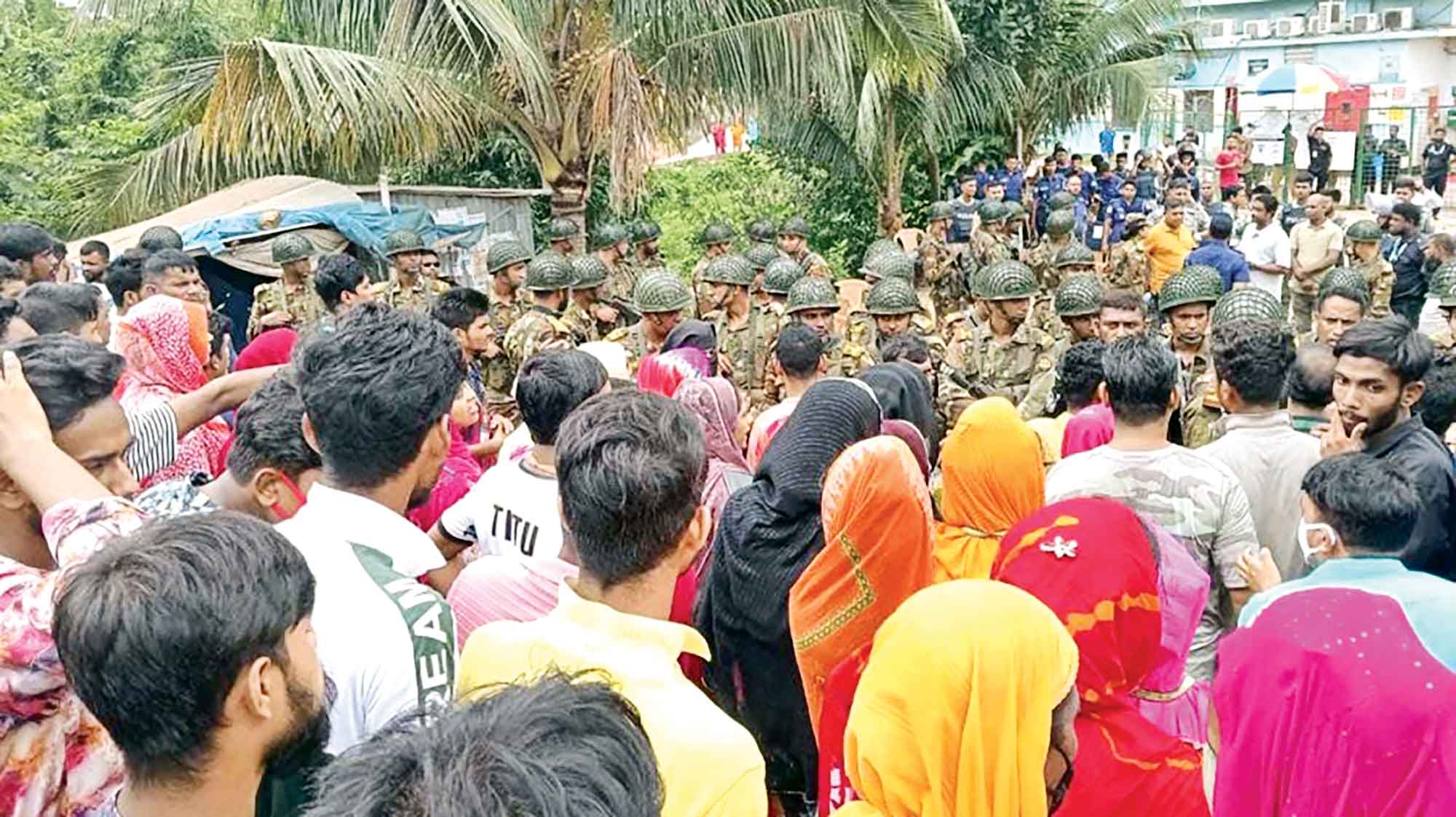 গাজীপুর-আশুলিয়ায় ফের শ্রমিক বিক্ষোভ