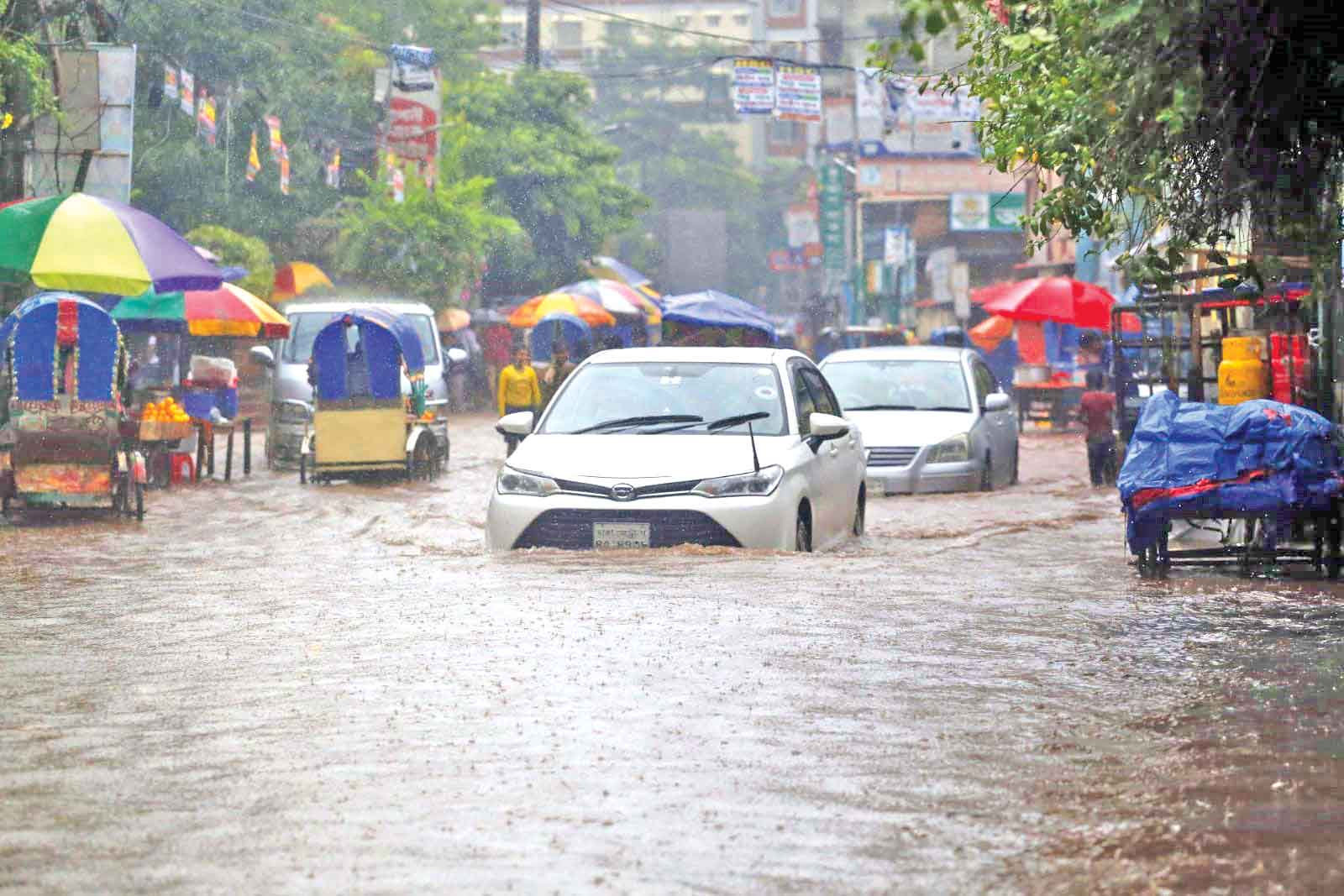 দুদিন বৃষ্টির তীব্রতার সঙ্গে পানি বাড়ার আভাস