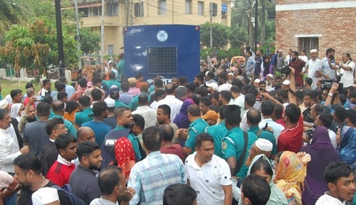 বরিশালে বিএনপির মামলায় সাবেক ৯ কাউন্সিলরসহ ২১ জন কারাগারে