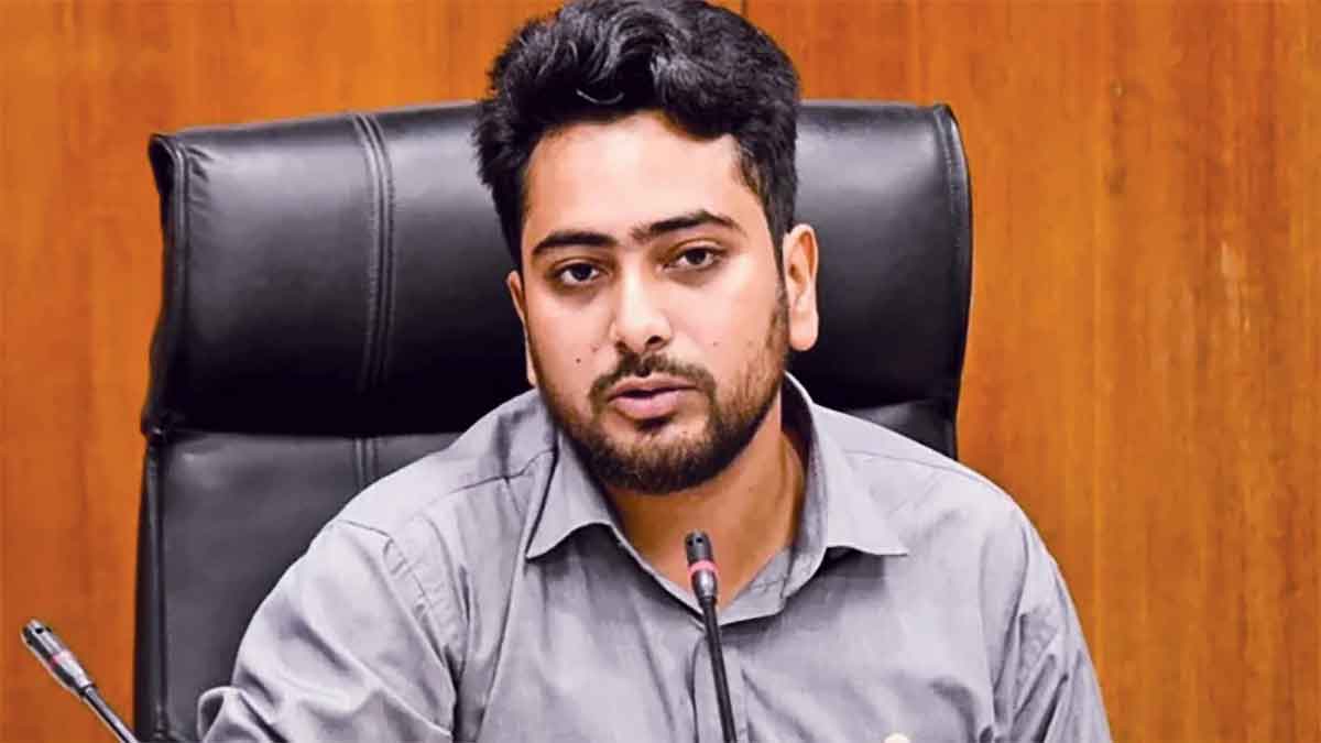 টাইম ম্যাগাজিনের ১০০ প্রভাবশালীর তালিকায় নাহিদ ইসলাম