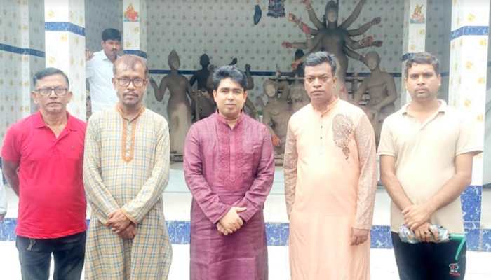 কটিয়াদীতে পুর্জা মন্ডপ পরিদর্শনে উপজেলা প্রশাসন