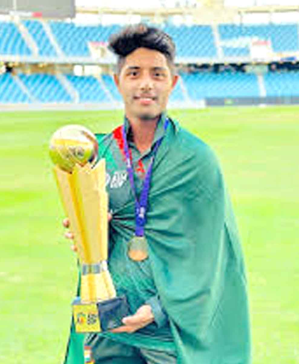 জিসানকে খুশি হতে না করেছেন জাতীয় দলের ক্রিকেটাররা