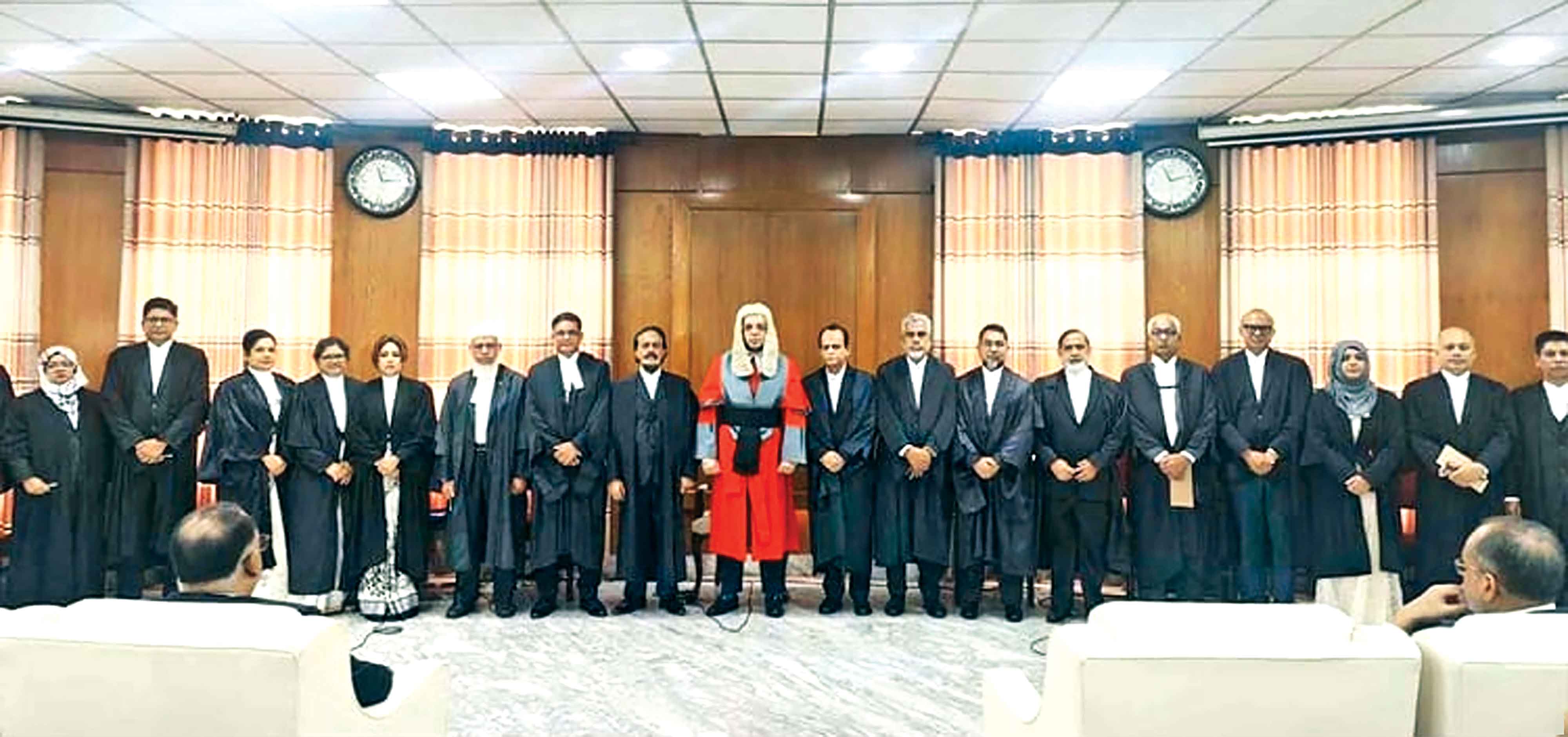 হাইকোর্টের ২৩ অতিরিক্ত বিচারপতির শপথ