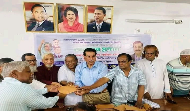 নরসিংদী শারদীয় দুর্গাপূজা উপলক্ষে সদরের ৮৩ টি পূজামণ্ডপে আর্থিক সহযোগিতা  মোঃ তাজুল ইসলাম বাদল 