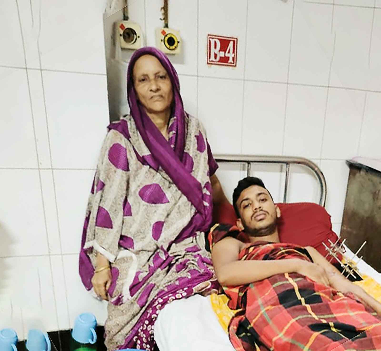 সুদের টাকায় চলছে চিকিৎসা