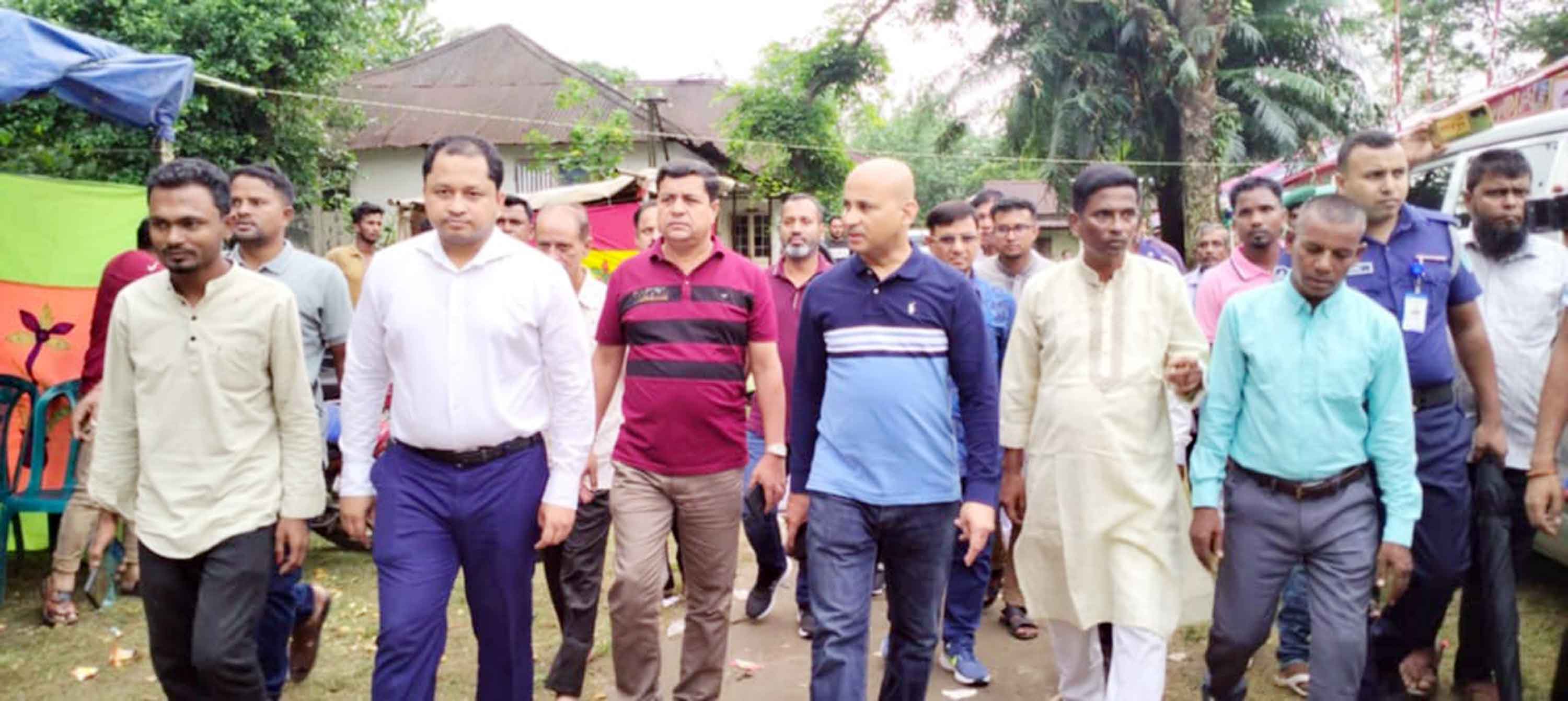 'বাংলাদেশ সাম্প্র্রদায়িক সম্প্র্রীতির দেশ'