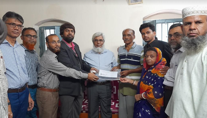 ছাত্র আন্দোলনে নিহত রুদ্র সেনের পরিবারকে আর্থিক সহায়তা দিল  শাবি প্রশাসন