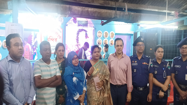 চুয়াডাঙ্গায় পূজা মন্দির পরিদর্শনে ডিসি-এসপি