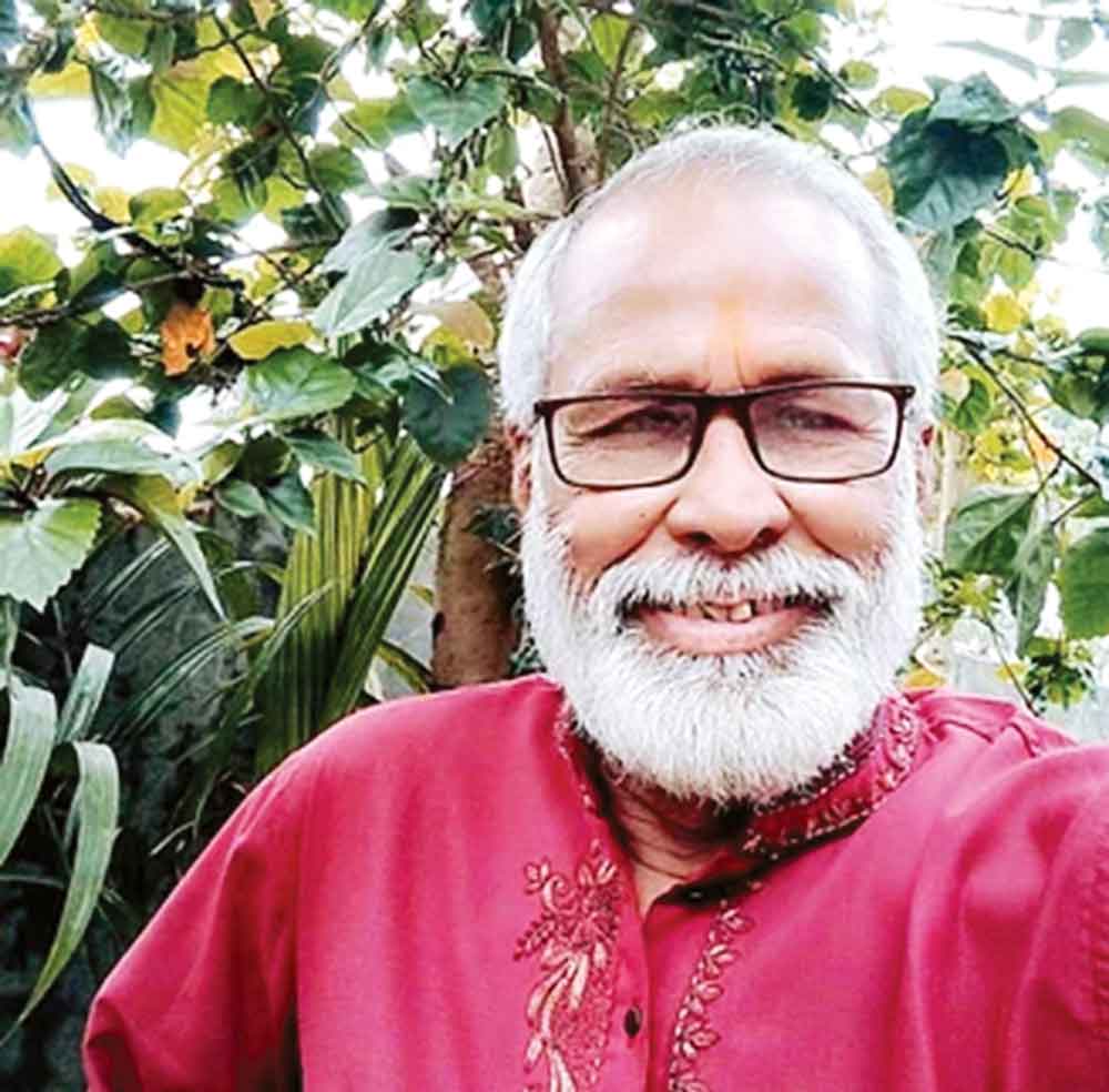 ময়মনসিংহে নিজ বাসার সামনে সাংবাদিককে কুপিয়ে হত্যা