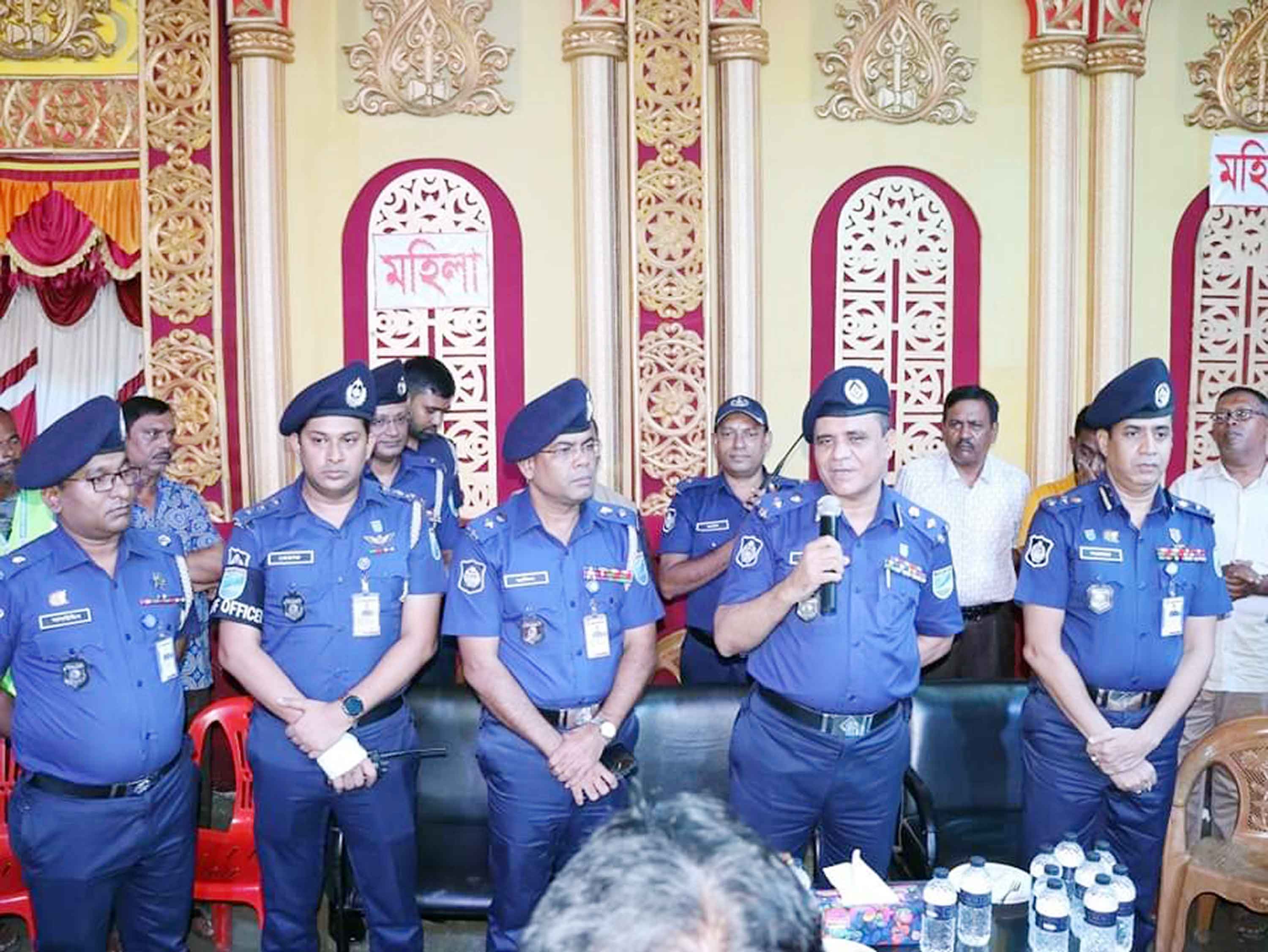 'সব ধর্মের উৎসবে ভ্রাতৃত্বের বন্ধনের ন্যায় পুলিশ পাশে থাকবে'