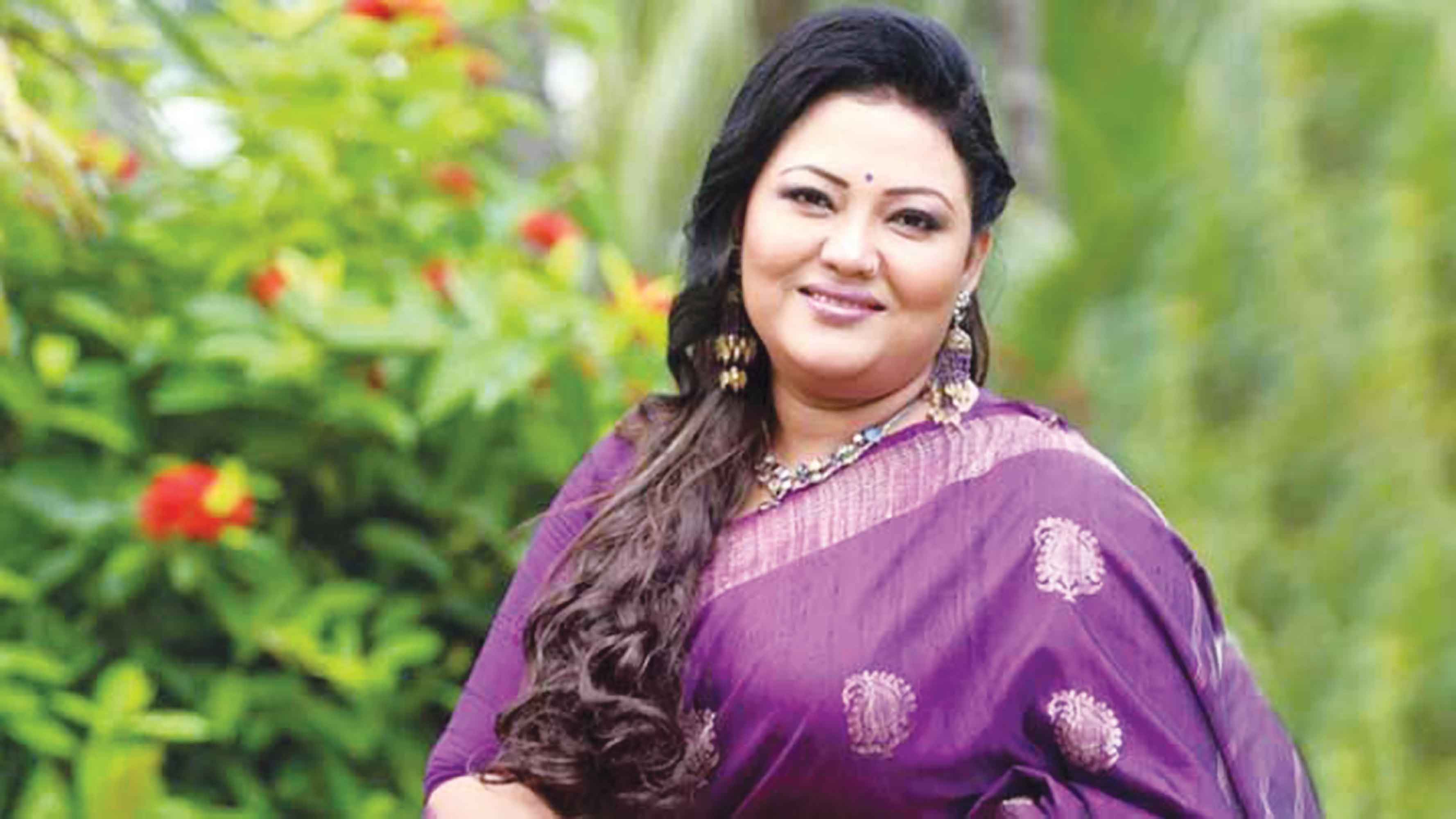 'আমার মুখ বান্ধিবি পরাণ বান্ধিবি কেমনে'